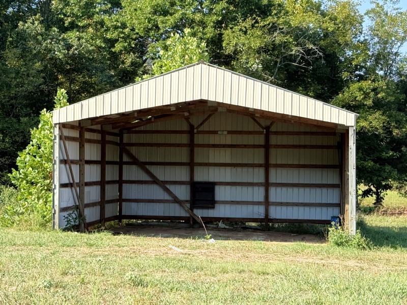 Off Of Law 107 Property Photo 15