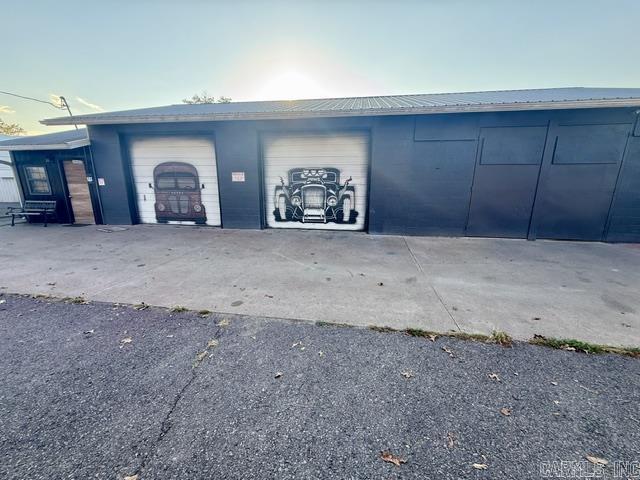 119 & 137 Garrett Road Property Photo 6