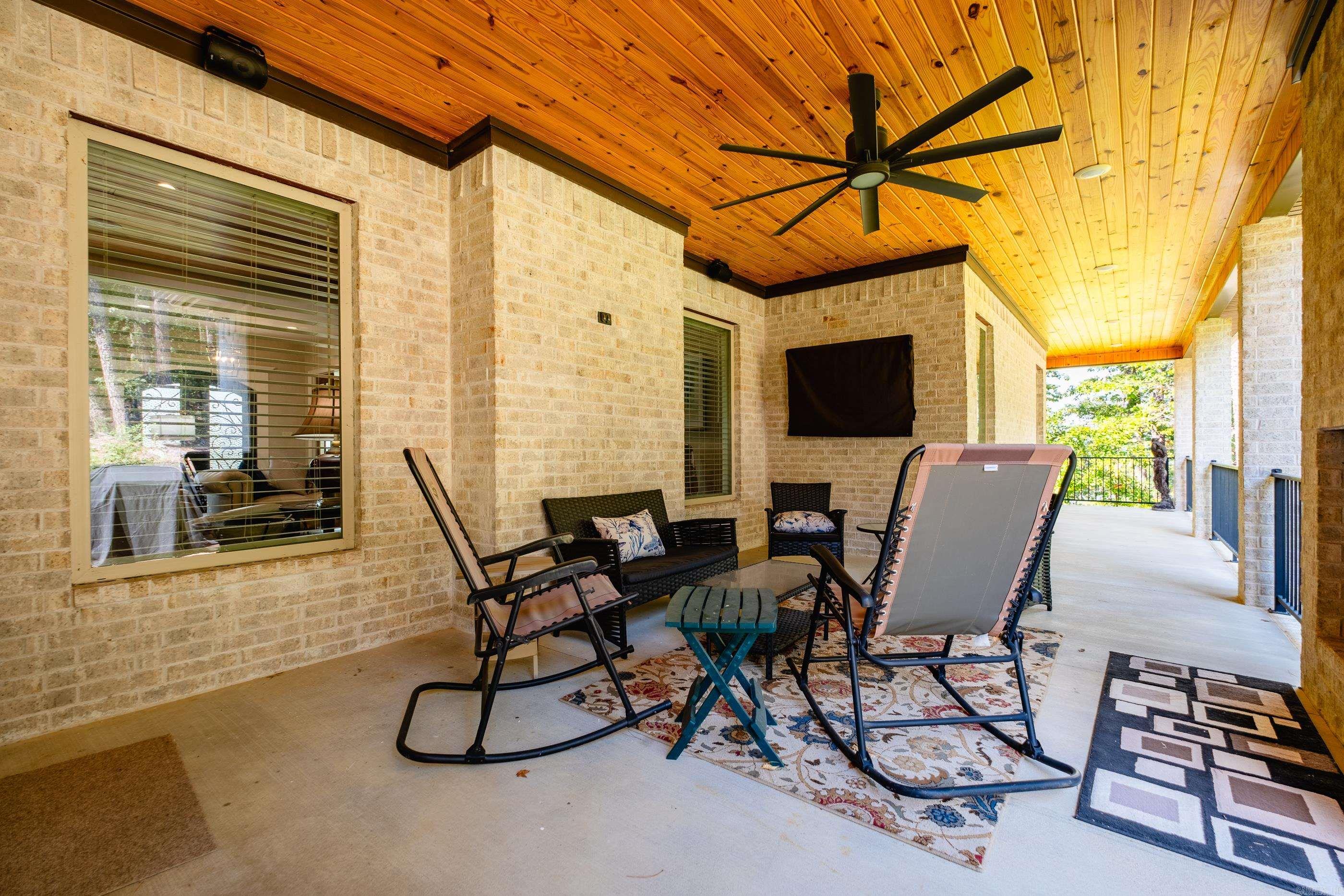 18 Falstone Drive Property Photo 41