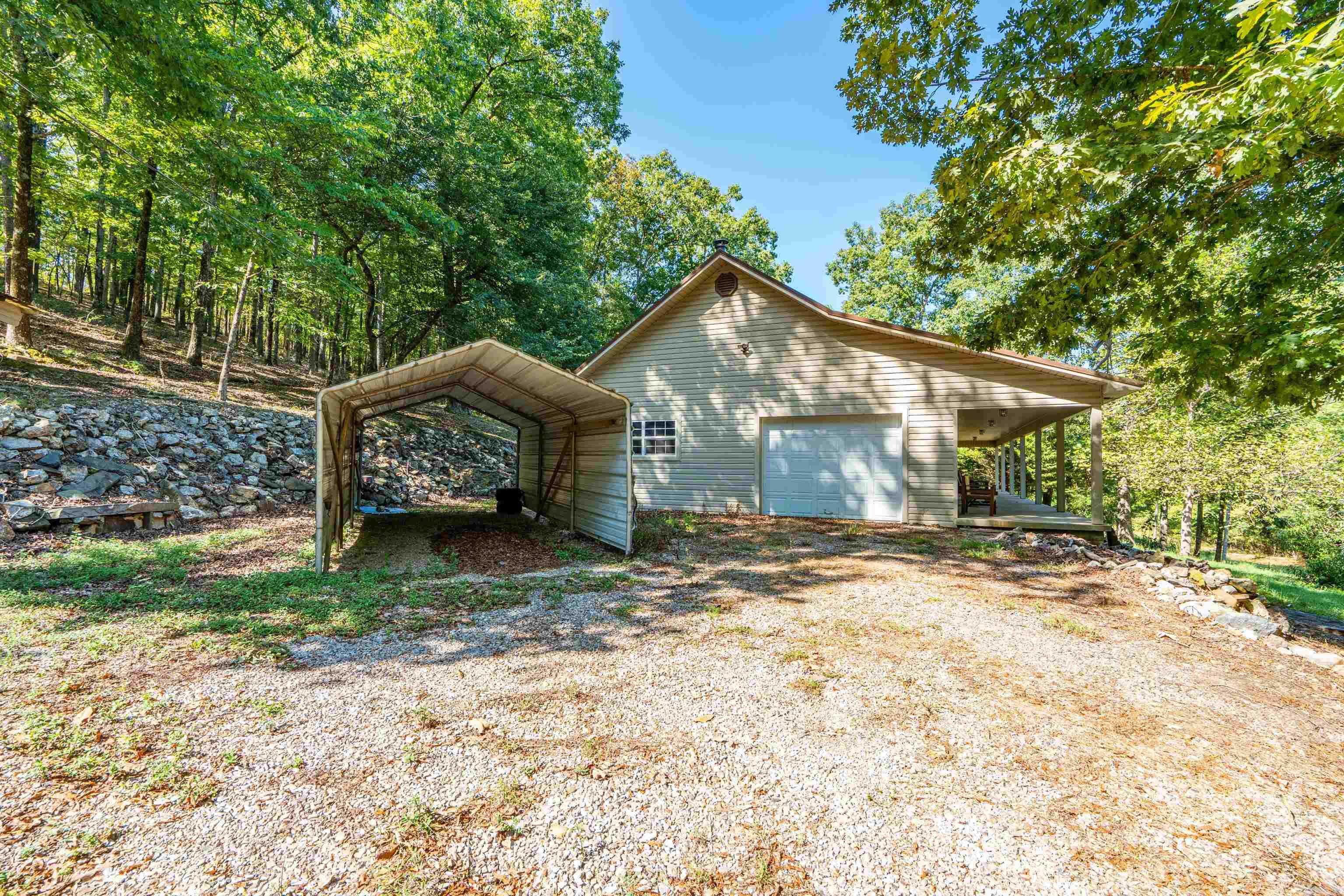 219 Oak Valley Drive Property Photo 32