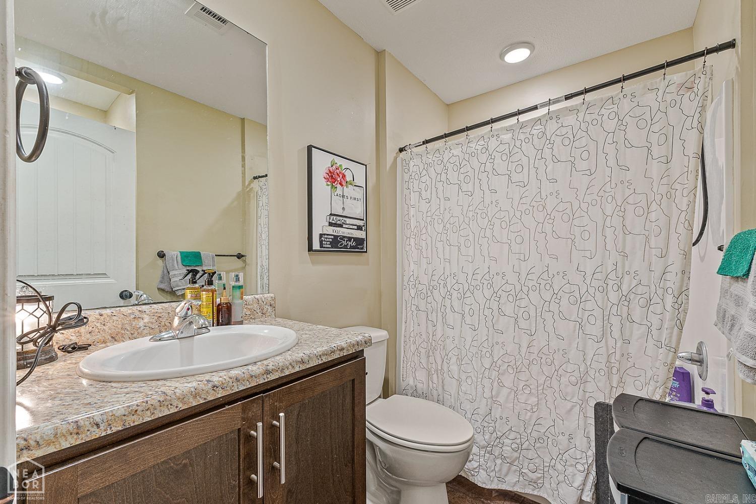 1104 Cartwright Property Photo 3
