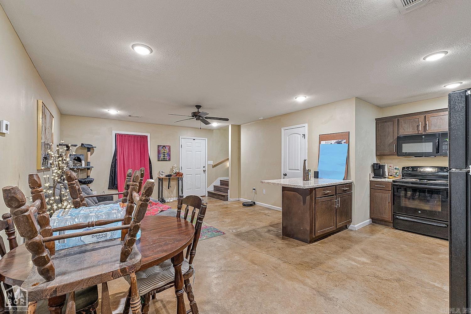 1104 Cartwright Property Photo 7