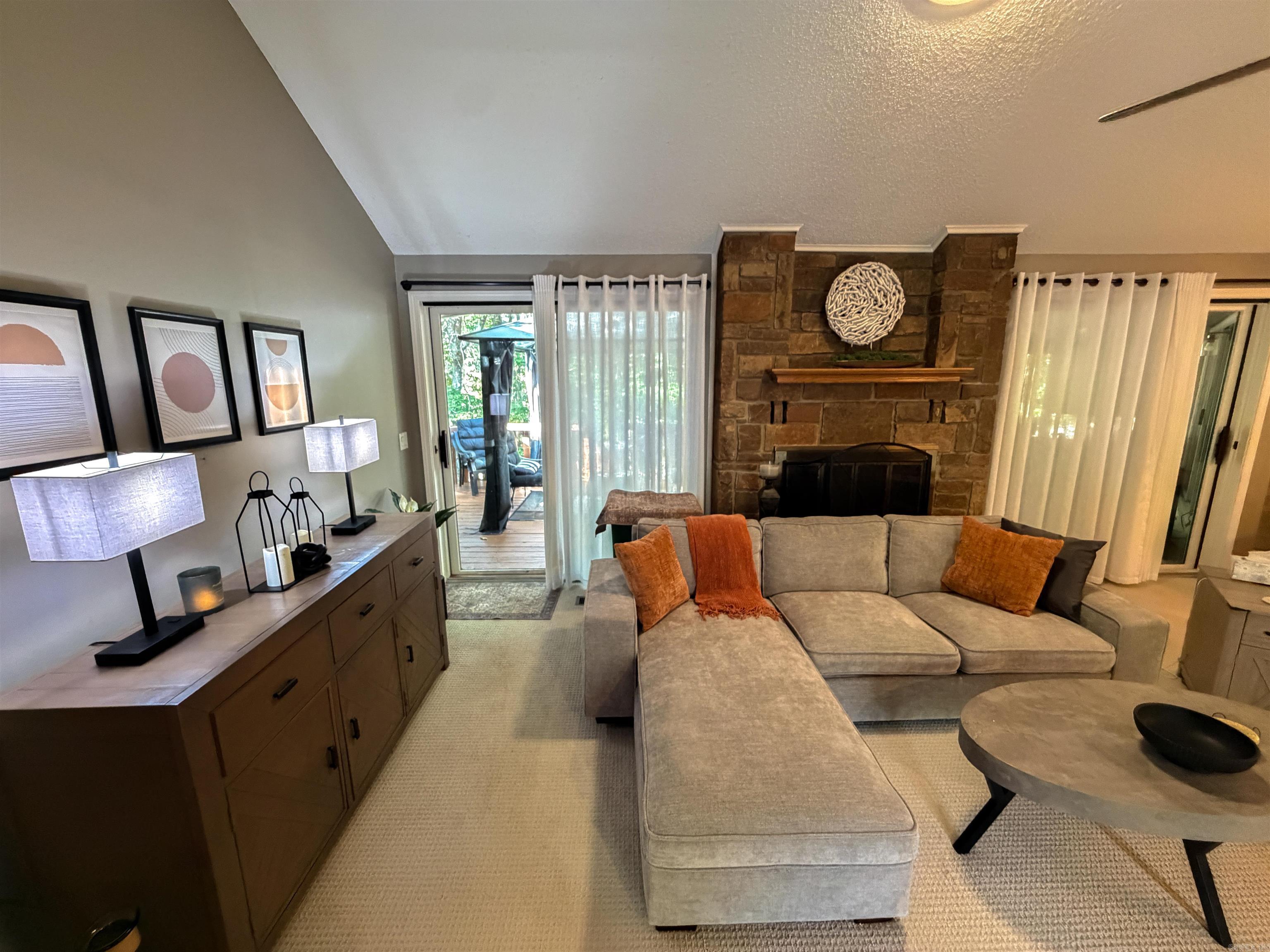 4 Alarcon Way Property Photo 12