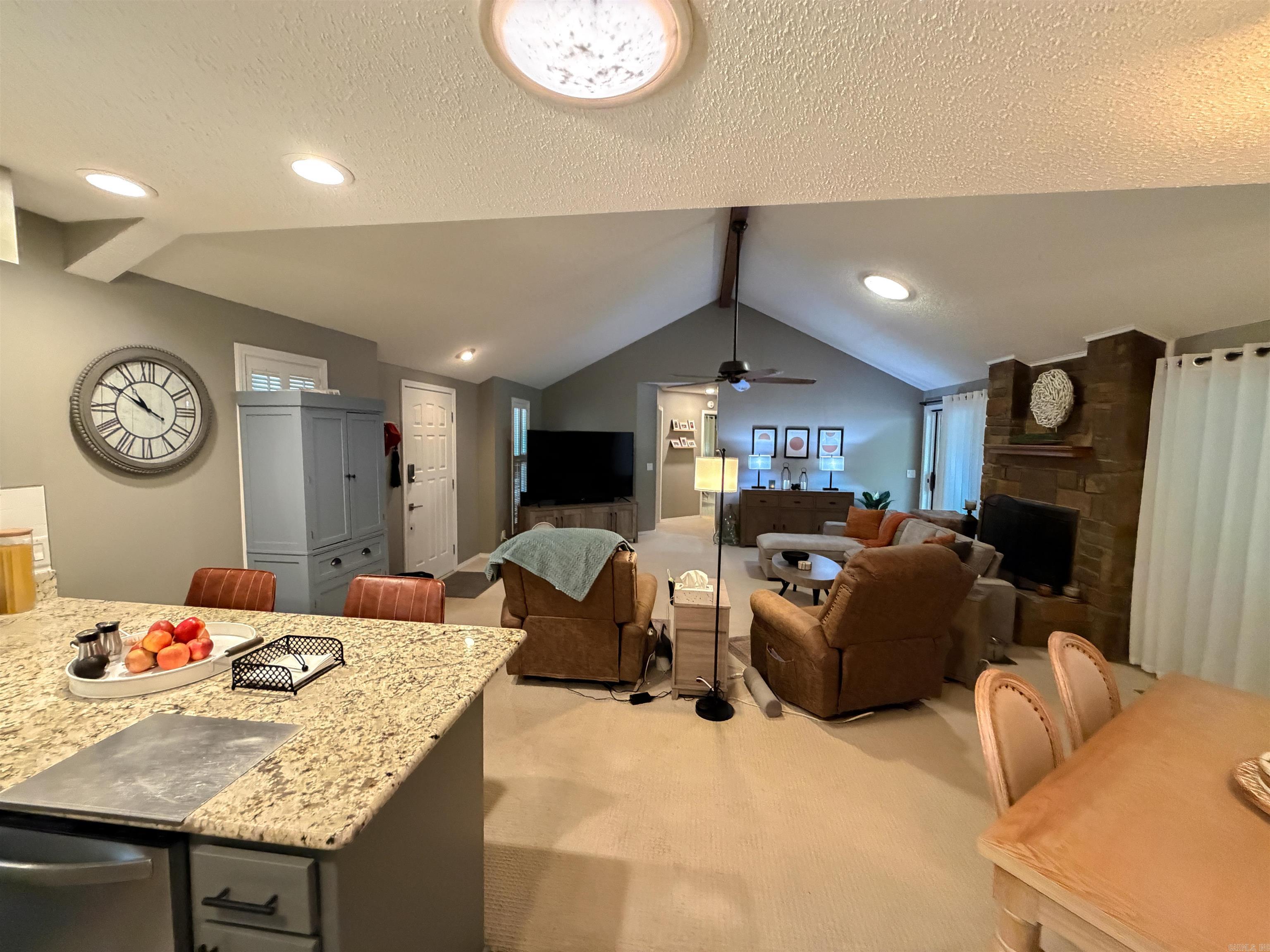 4 Alarcon Way Property Photo 14