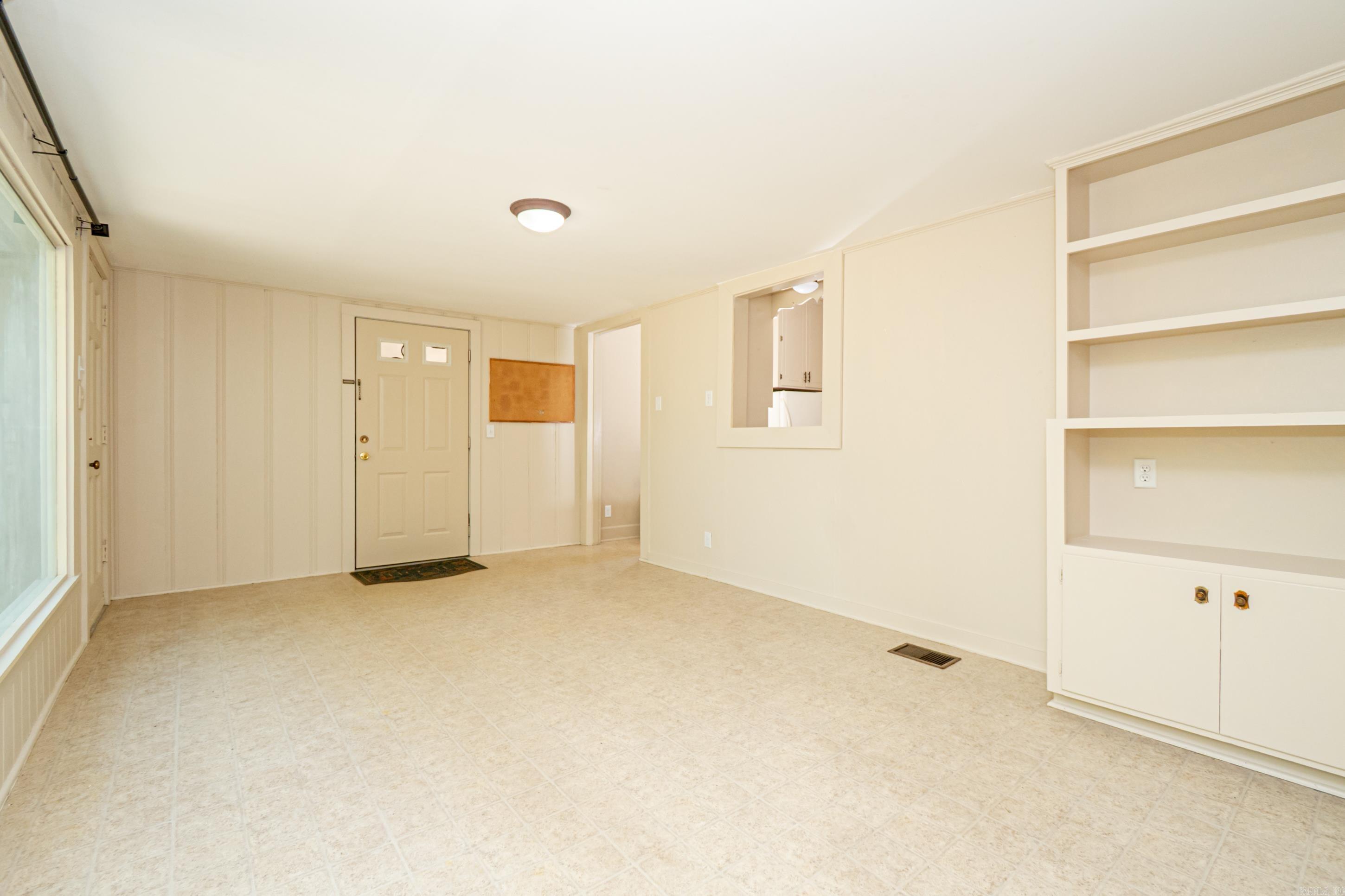 1214 W Block Street Property Photo 16