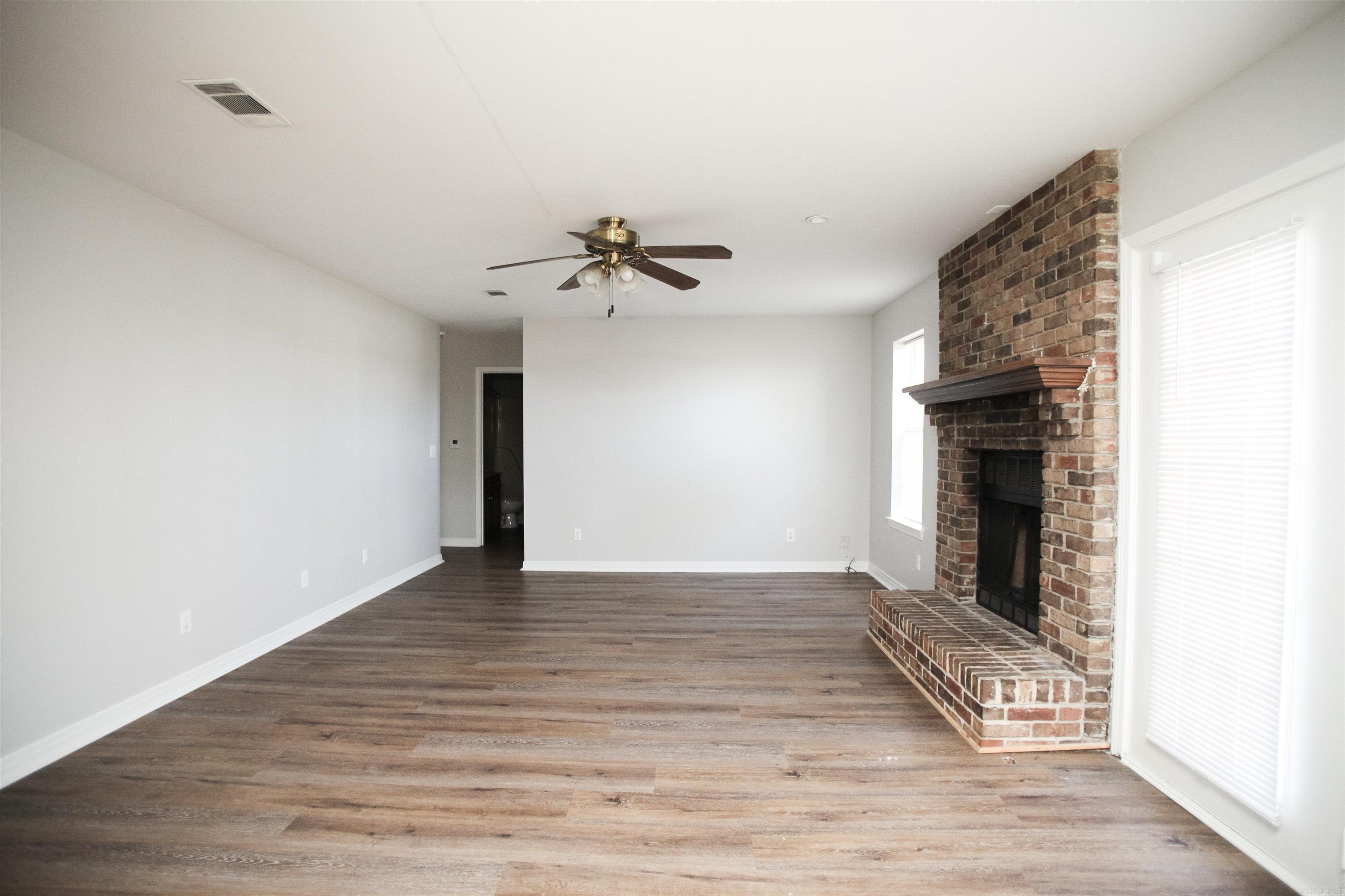 12610 Timber Hill Drive Property Photo 2