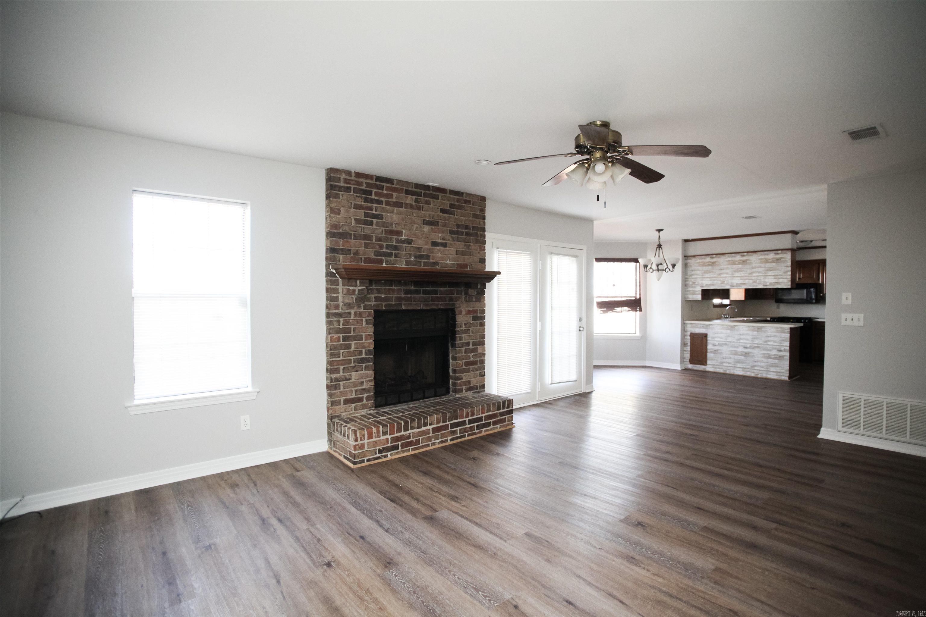 12610 Timber Hill Drive Property Photo 3