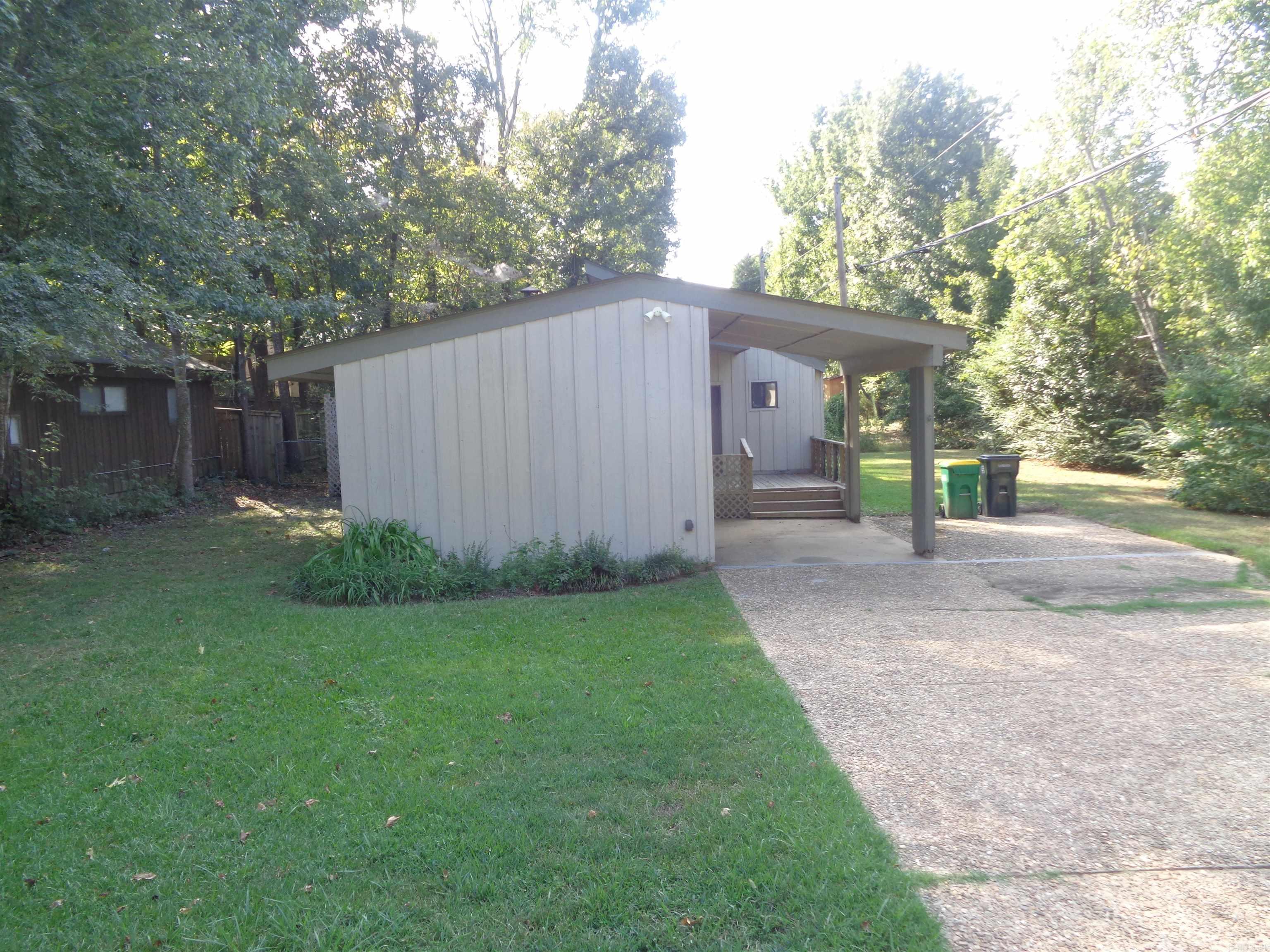 300 Atkins Road Property Photo 1