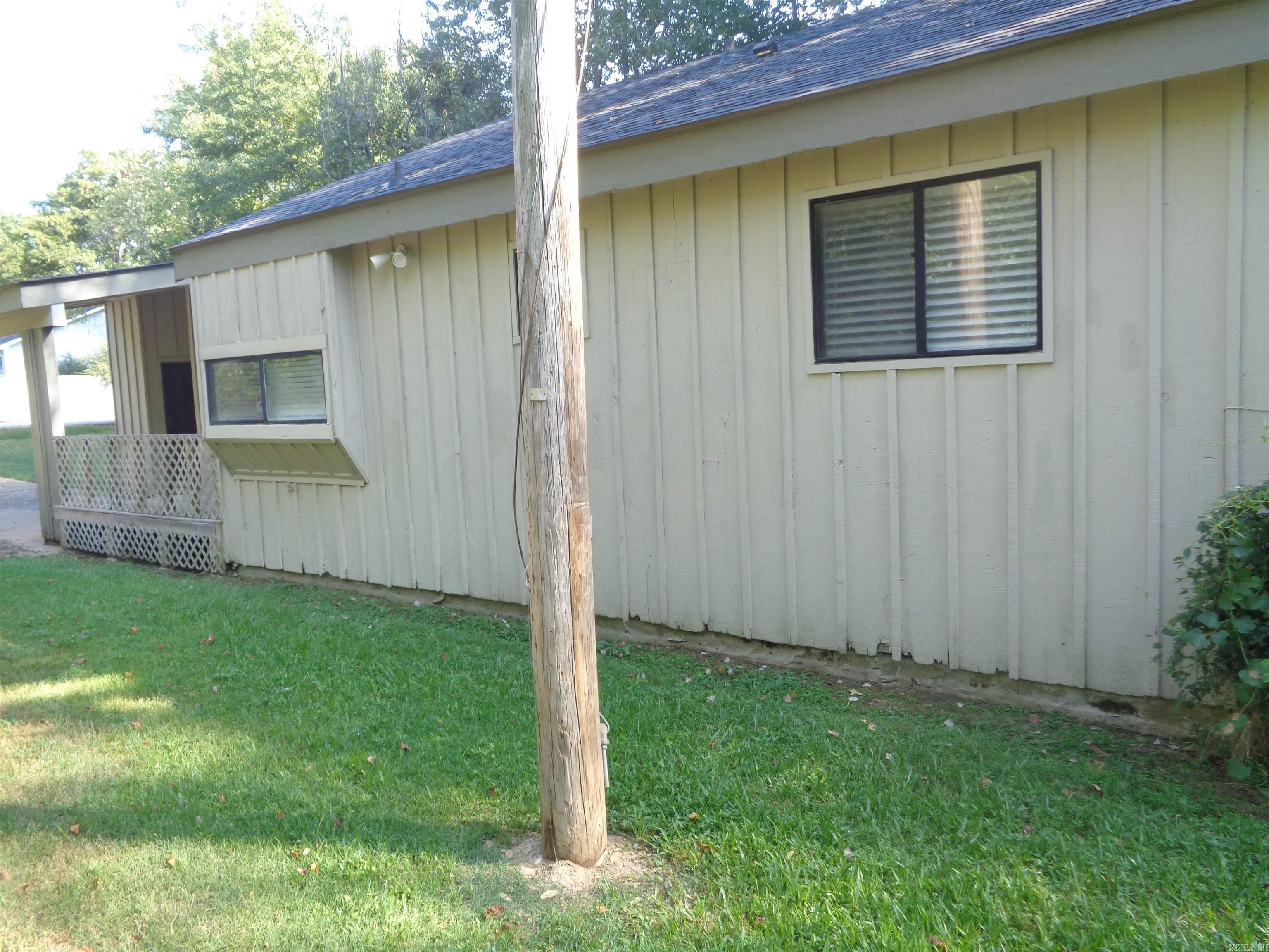 300 Atkins Road Property Photo 6