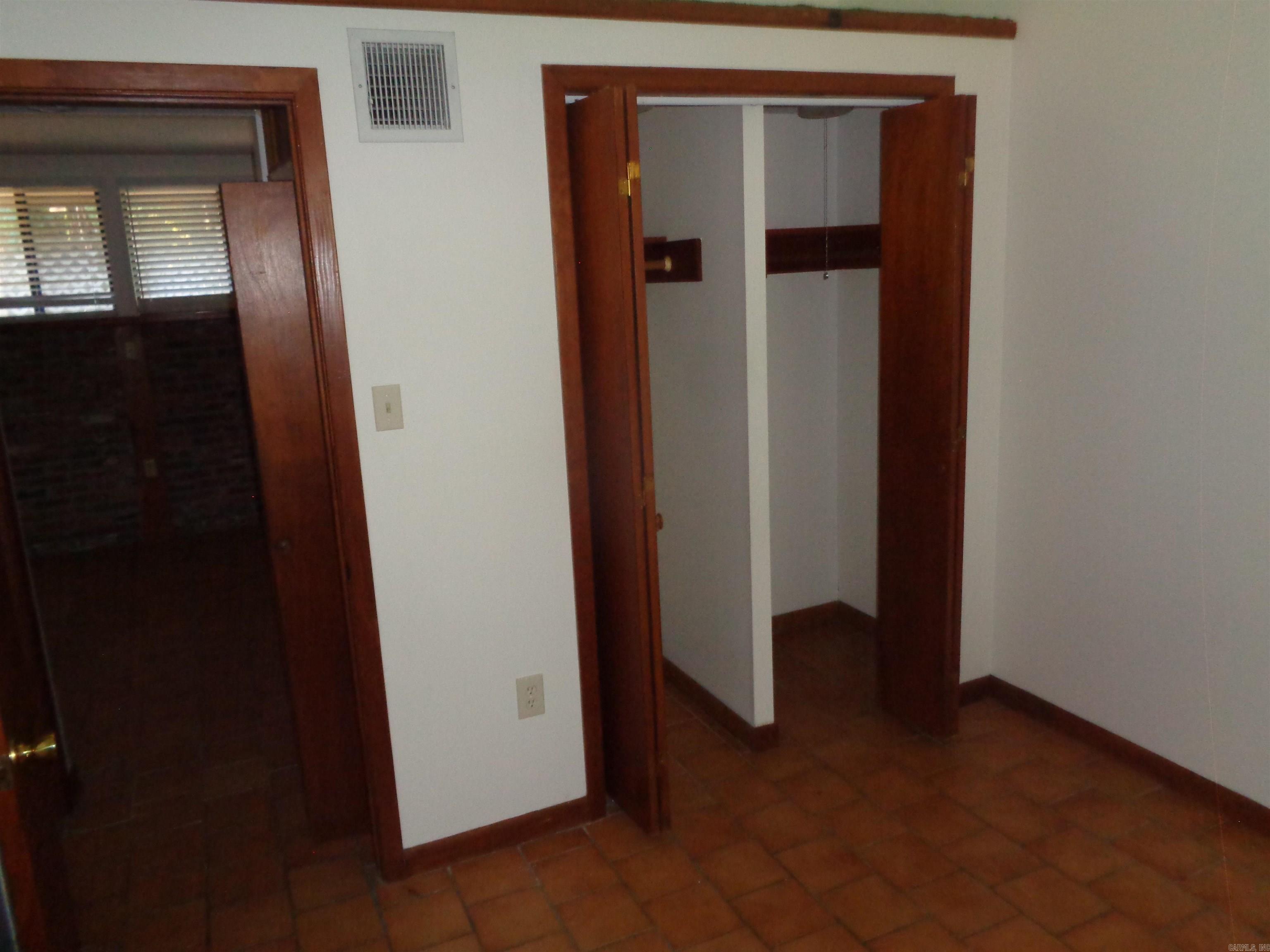 300 Atkins Road Property Photo 26