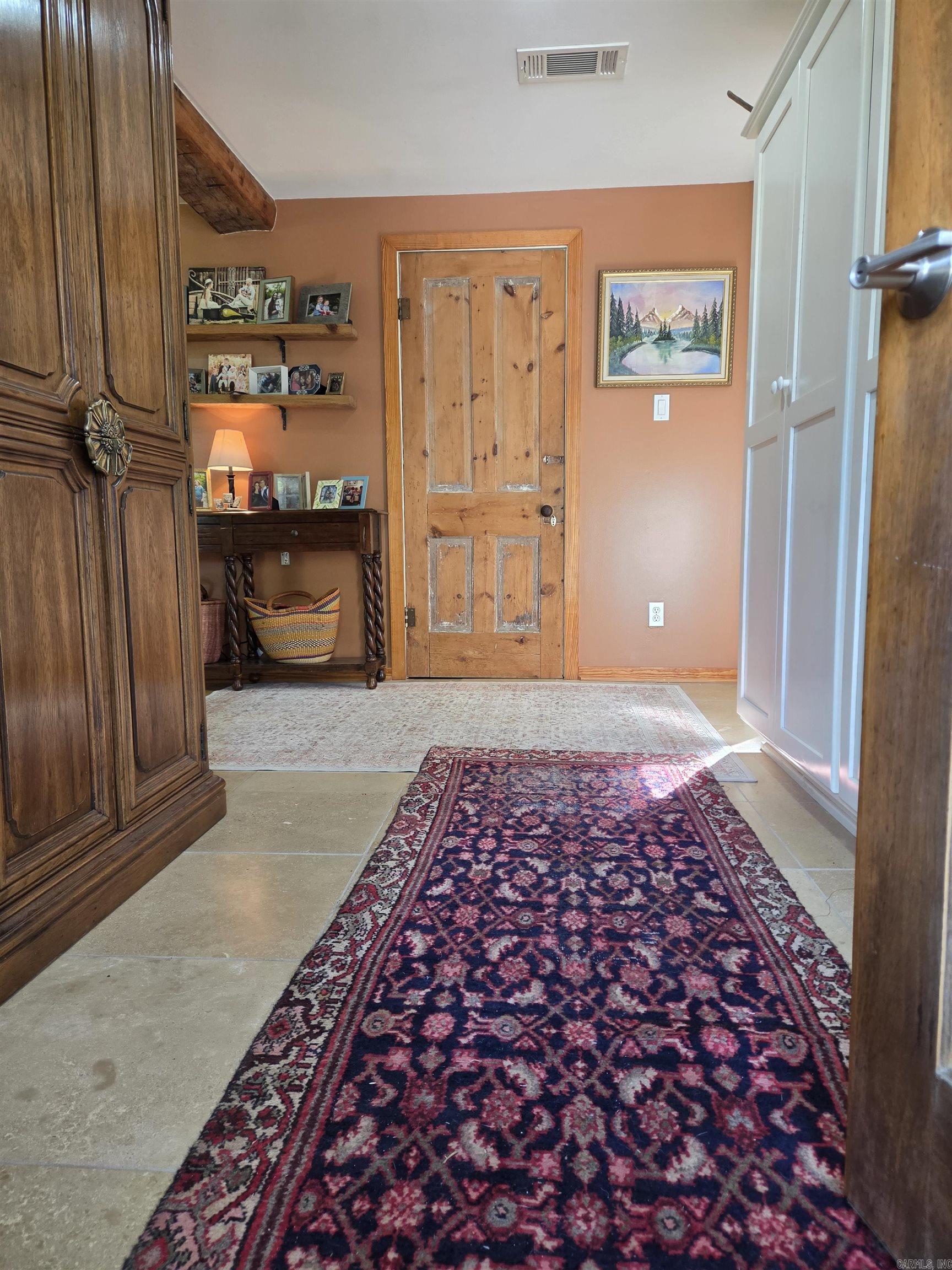 5401 Crestwood Lane Property Photo 10