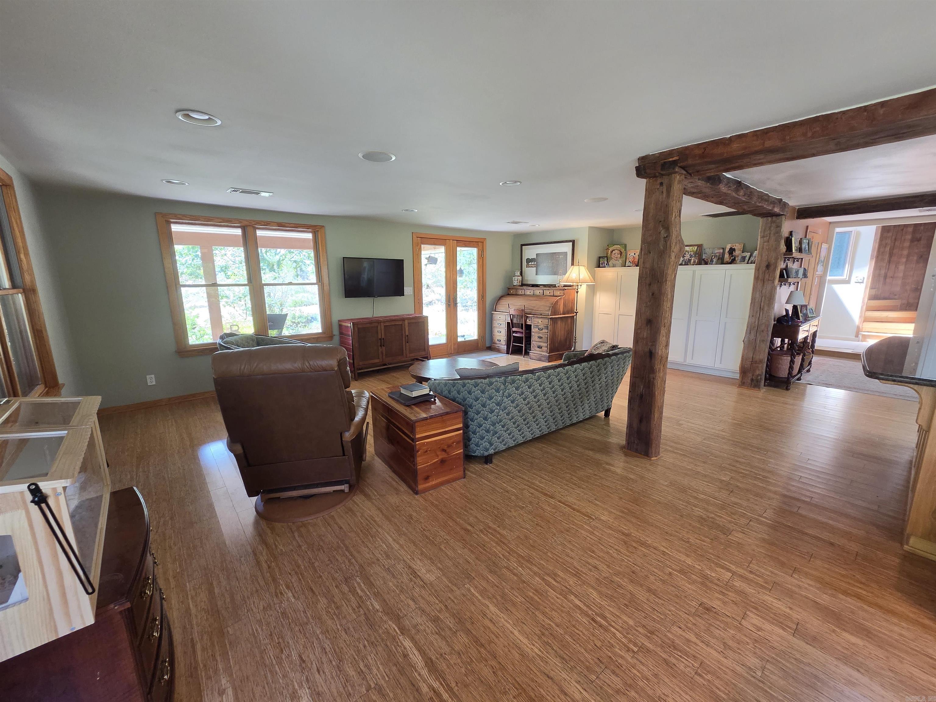 5401 Crestwood Lane Property Photo 15