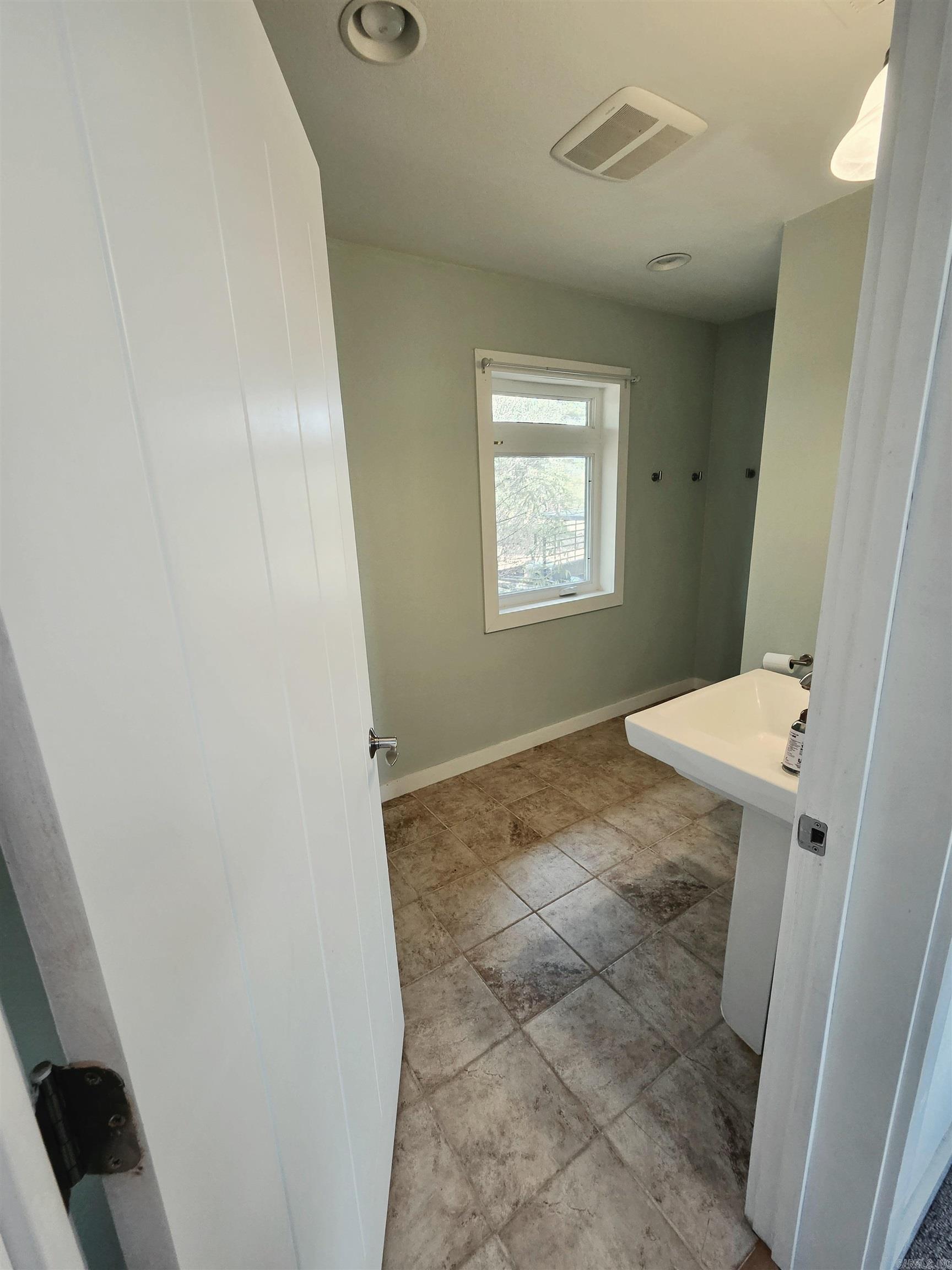 5401 Crestwood Lane Property Photo 24