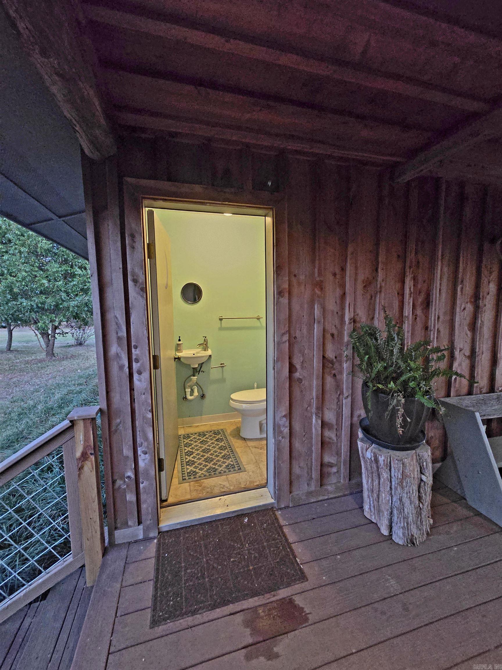 5401 Crestwood Lane Property Photo 27