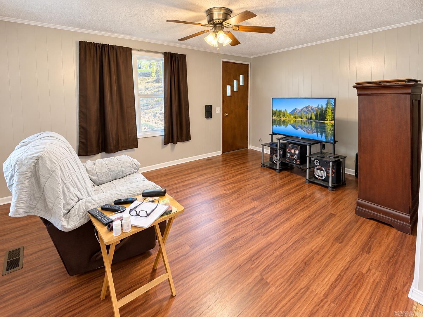 189 N Dorney Street Property Photo 2