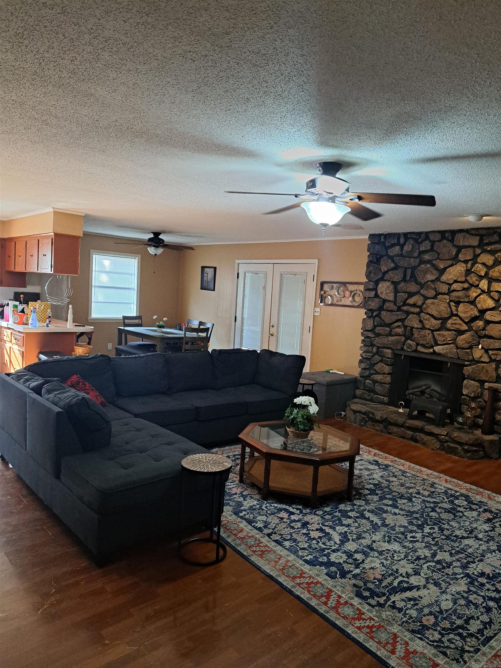 25 Arcadia Circle Property Photo 2