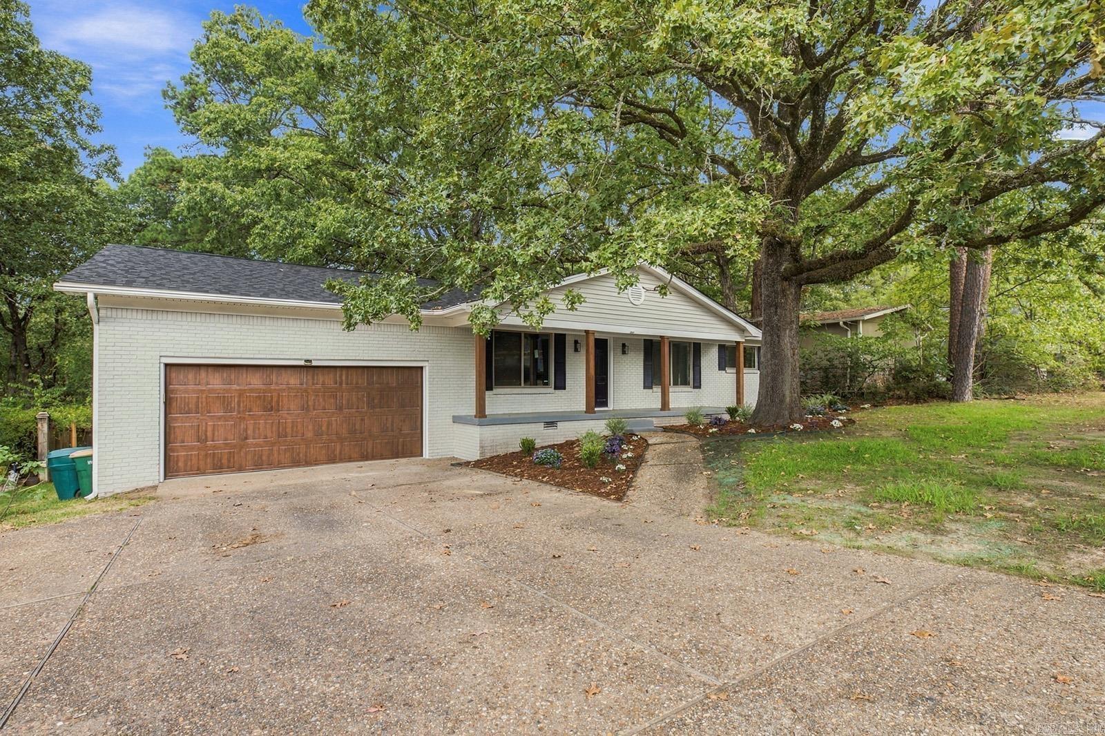 11780 Southridge Drive Property Photo 2