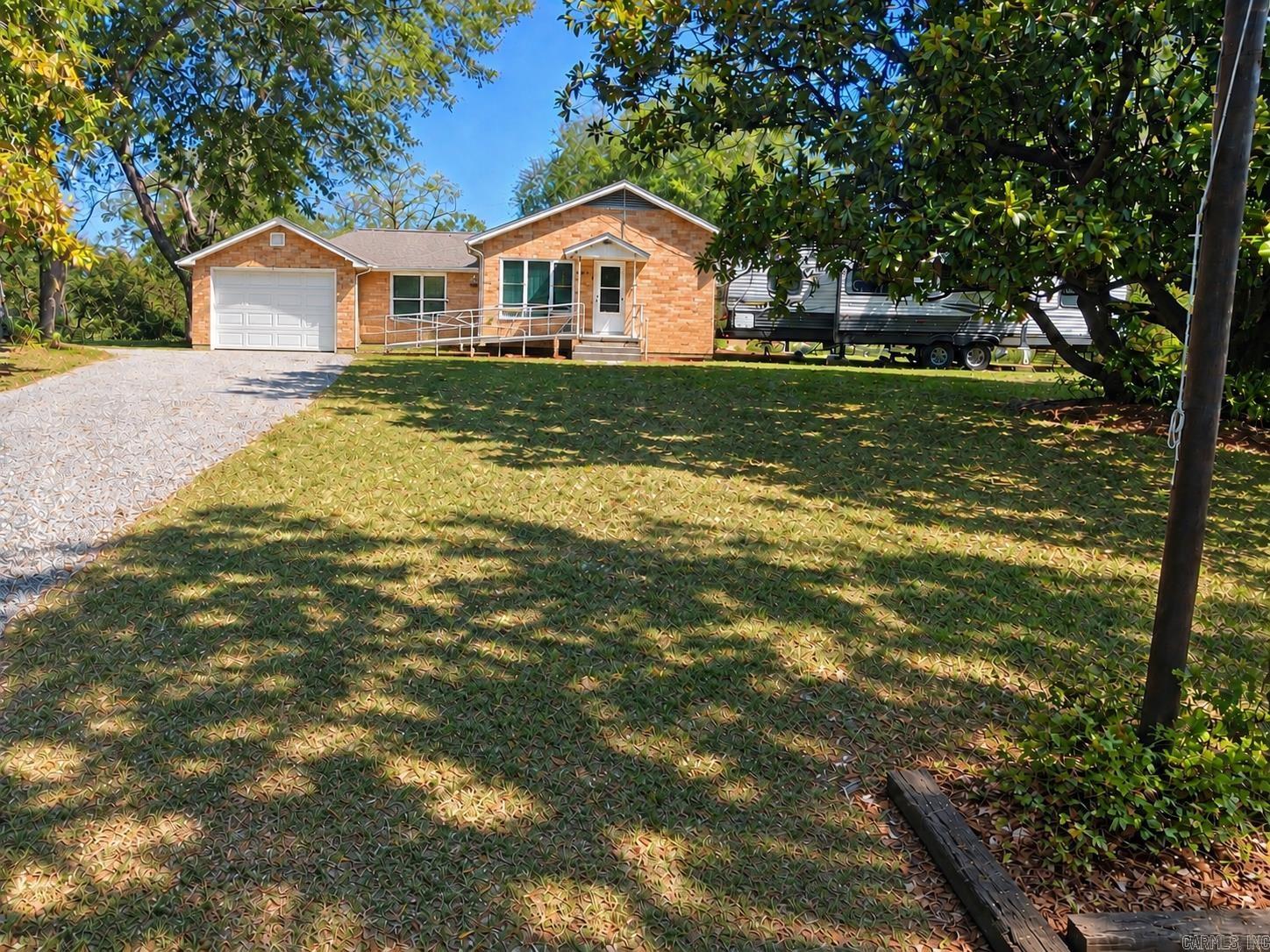 811 Central Road