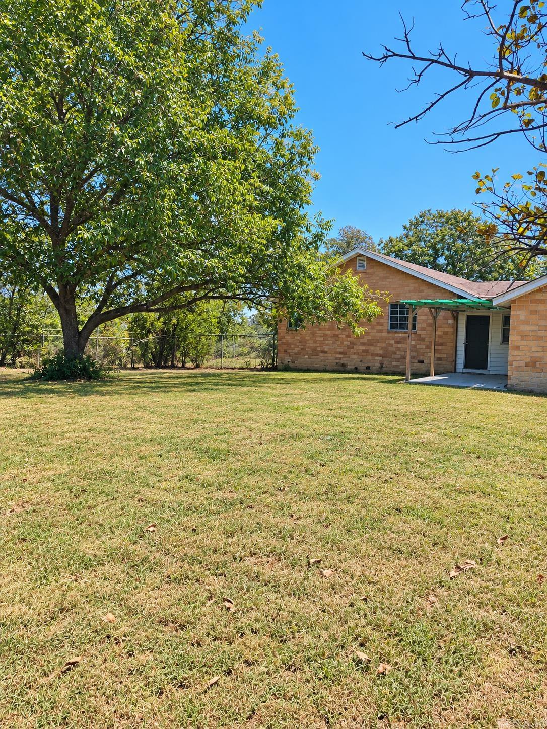 811 Central Road Property Photo 13