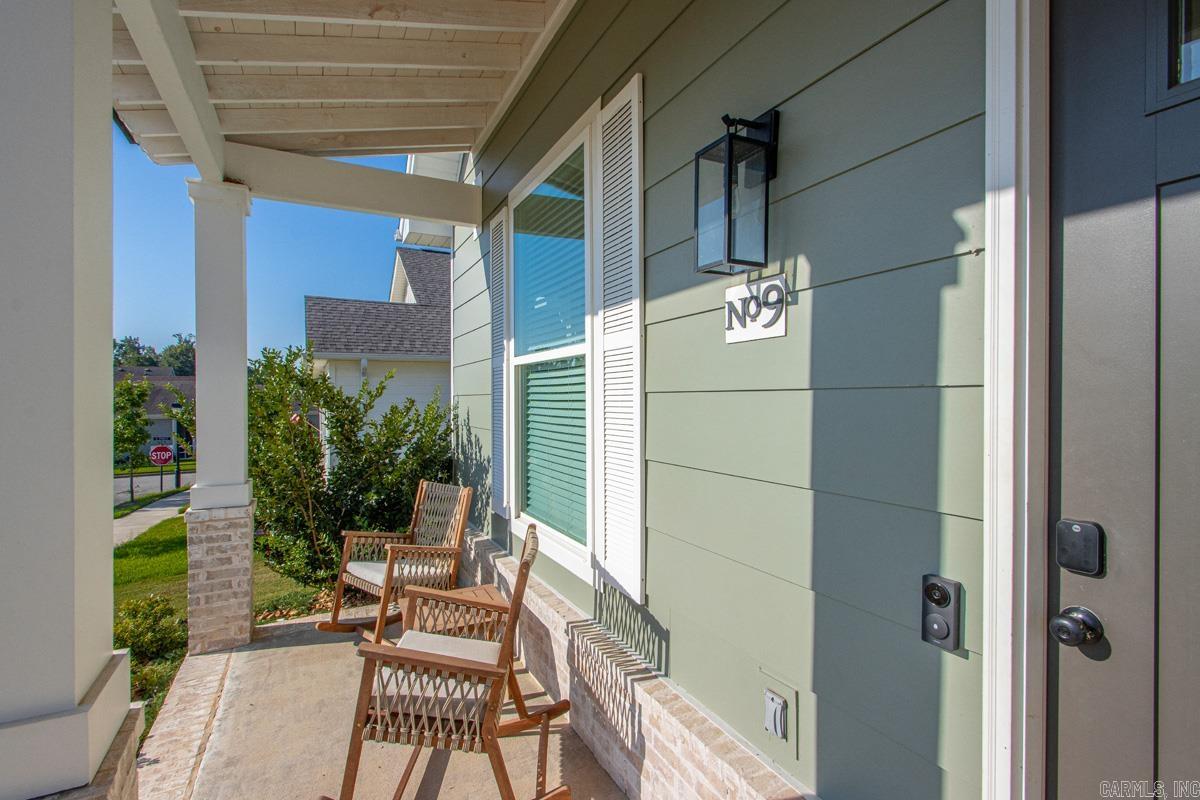 9 W Citron Property Photo 3
