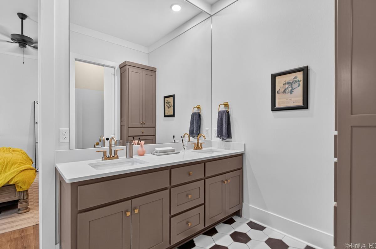 9 W Citron Property Photo 23