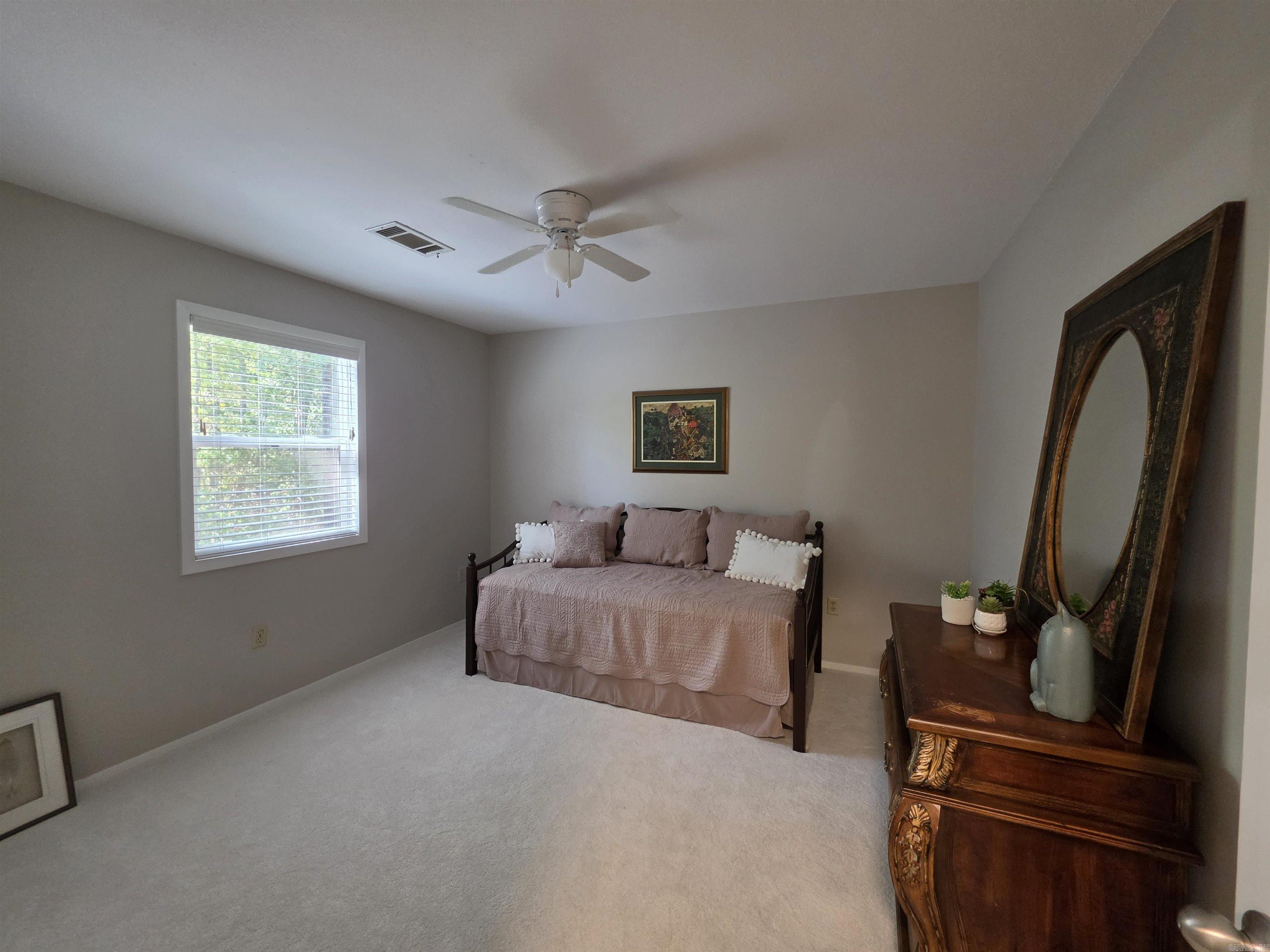 7 Leno Lane Property Photo 23
