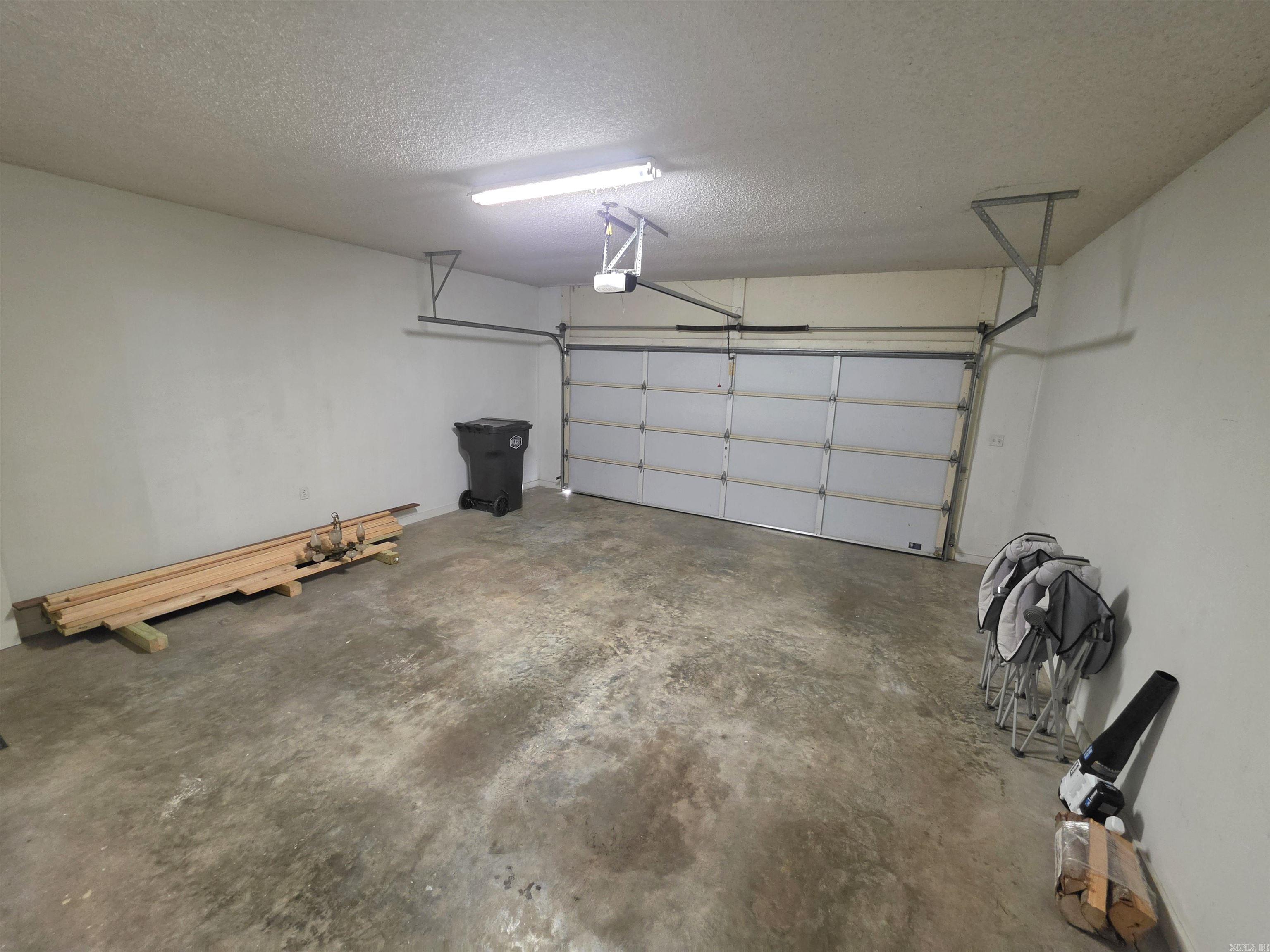 7 Leno Lane Property Photo 26