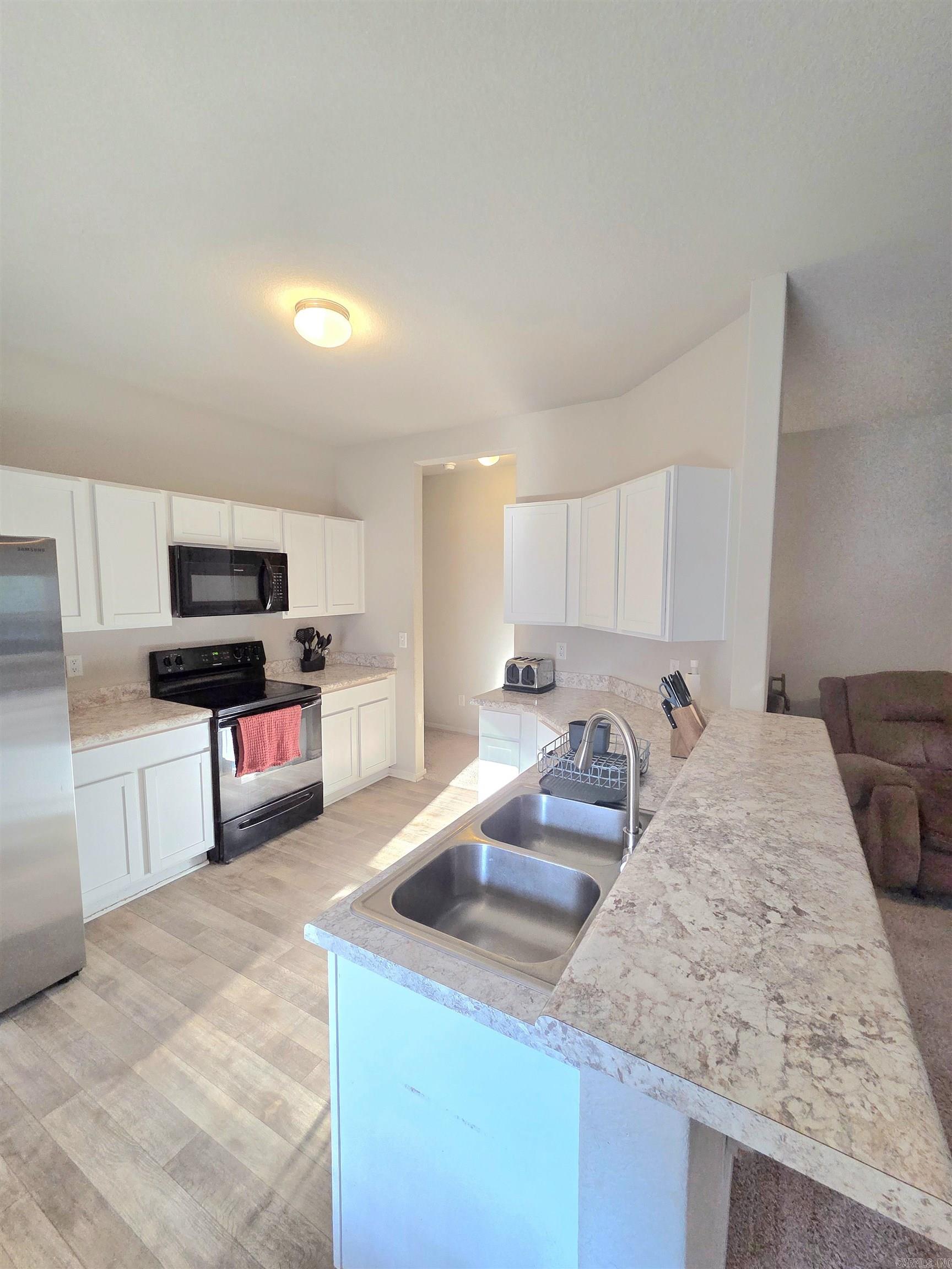 23 Dunnaway Drive Property Photo 5