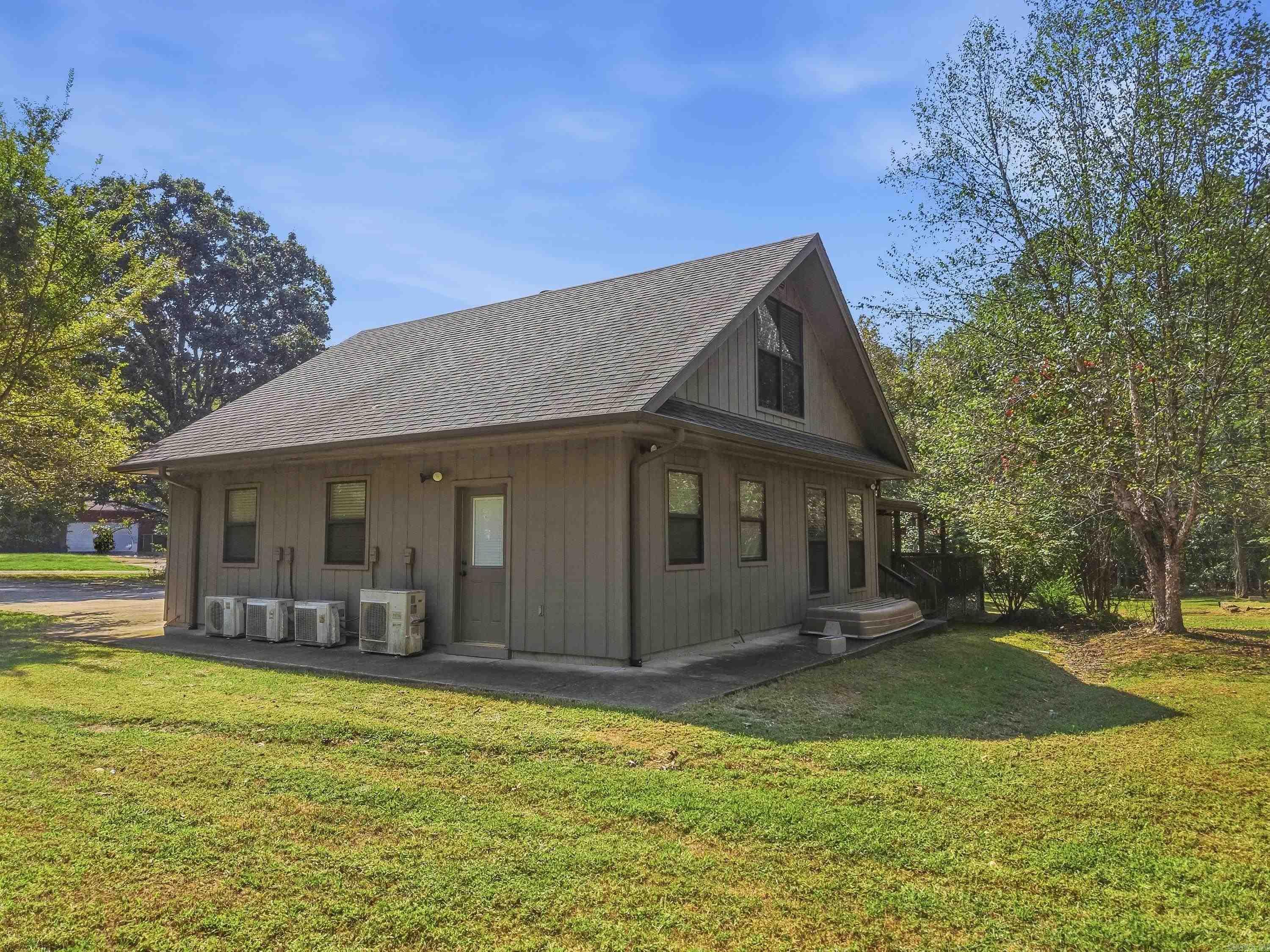 106 Daniel Drive Property Photo 2