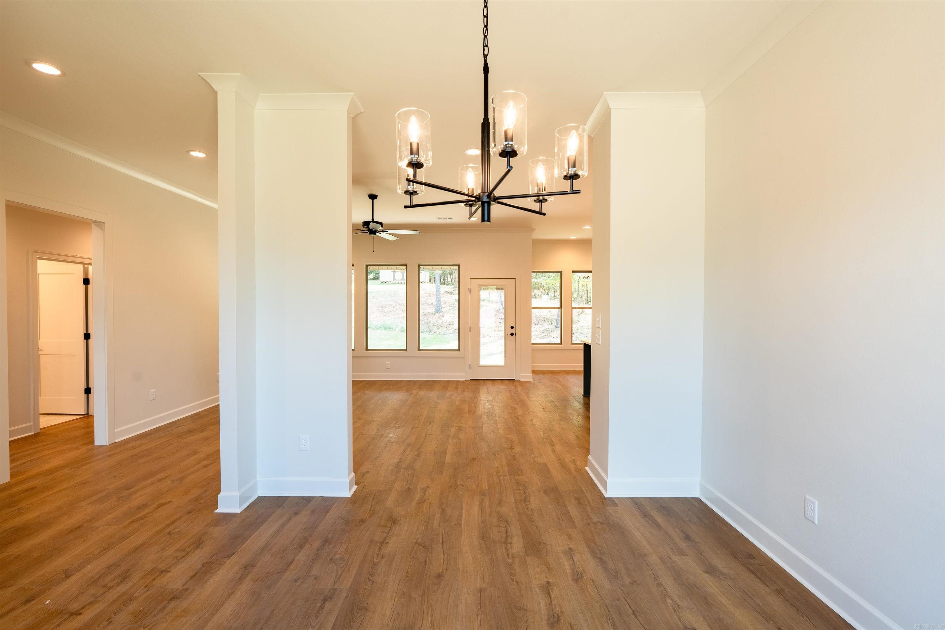 2609 Ridgewood Road Property Photo 3