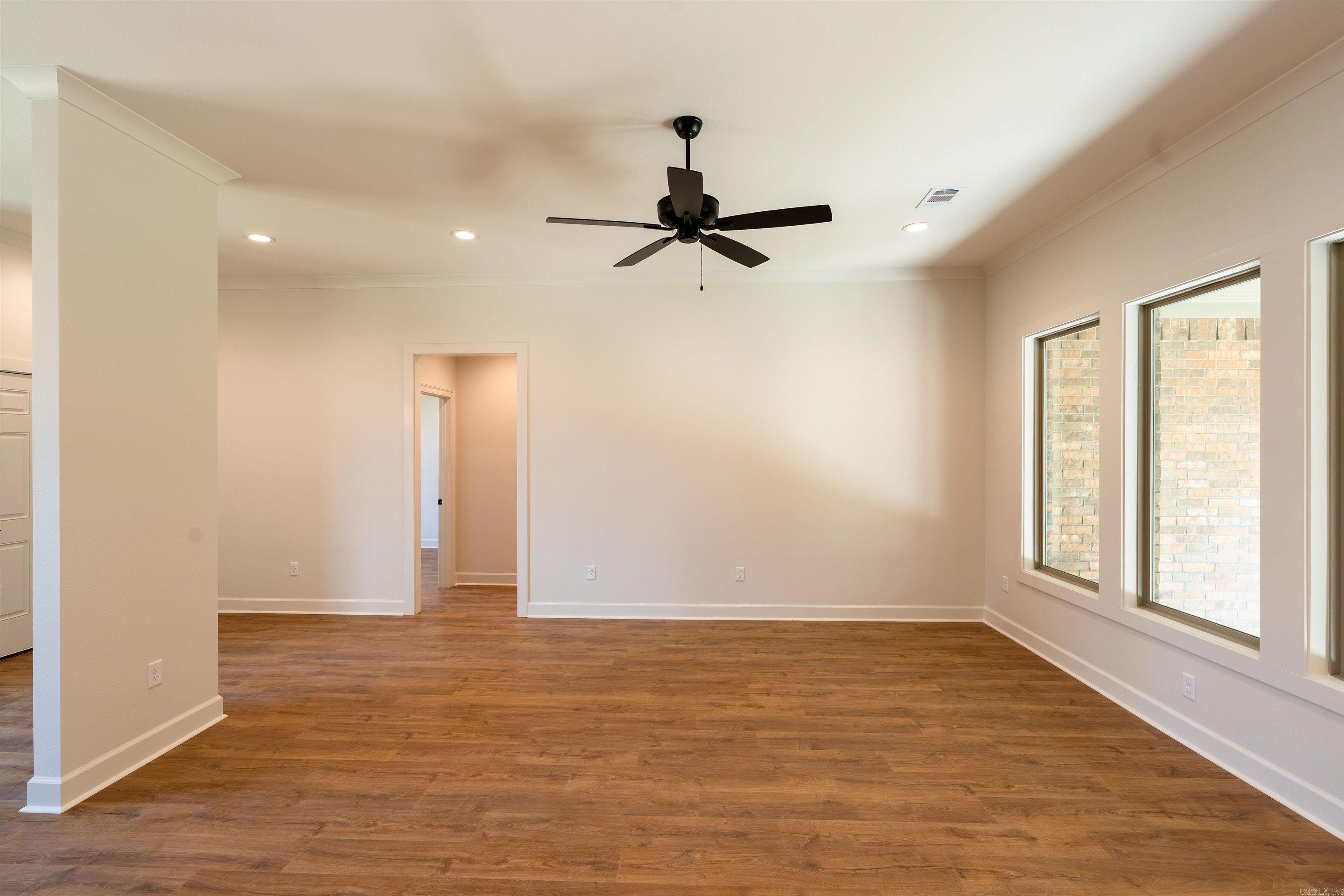 2609 Ridgewood Road Property Photo 6
