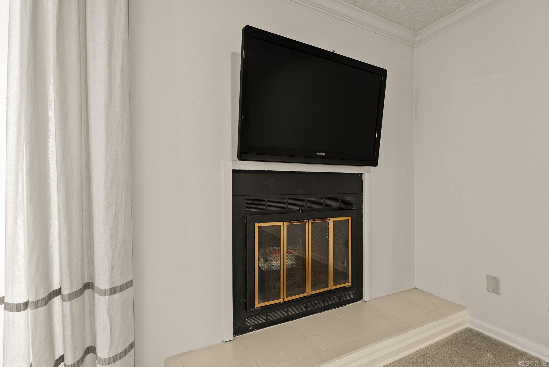 301 Kings Row #103 Drive Property Photo 9