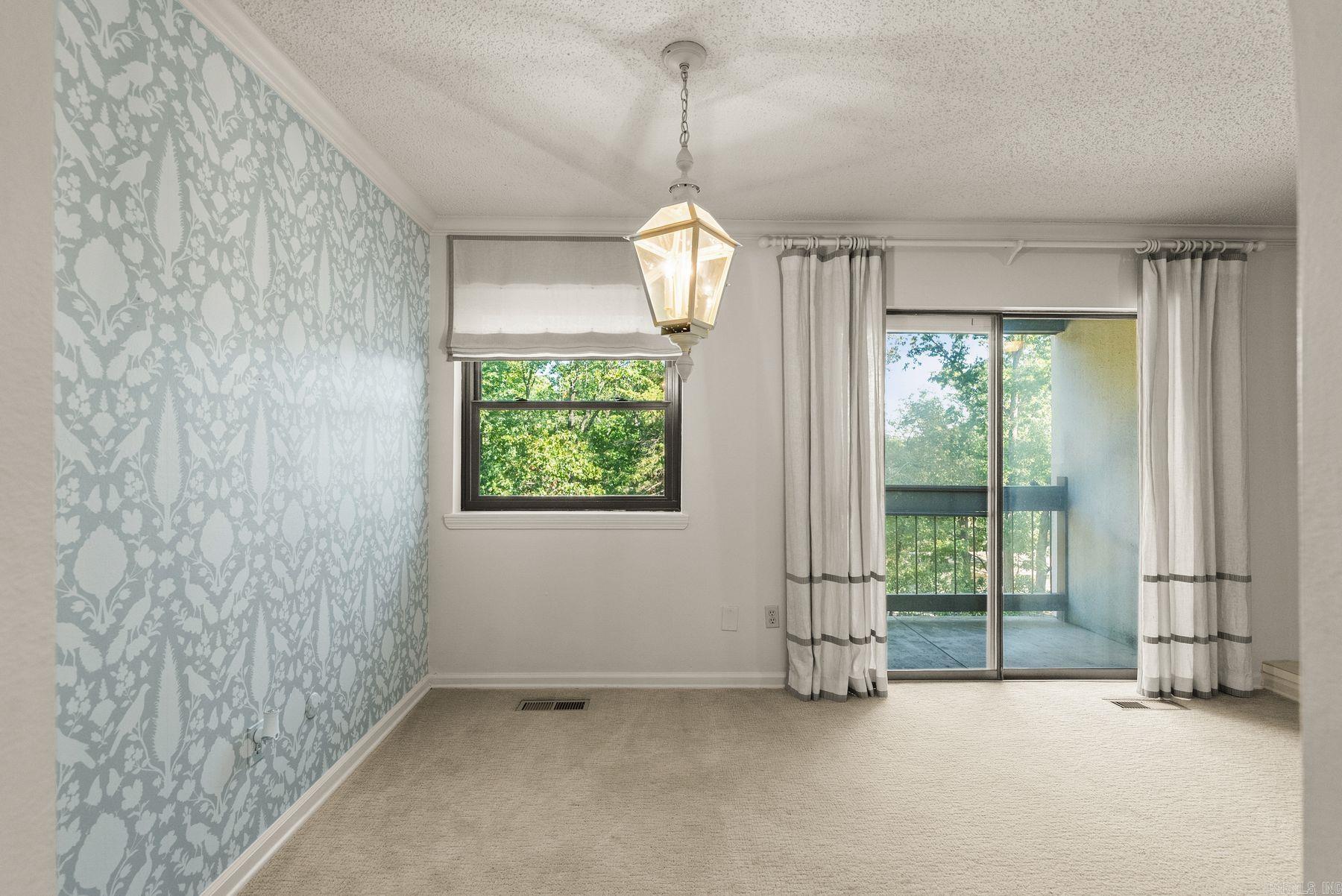 301 Kings Row #103 Drive Property Photo 12
