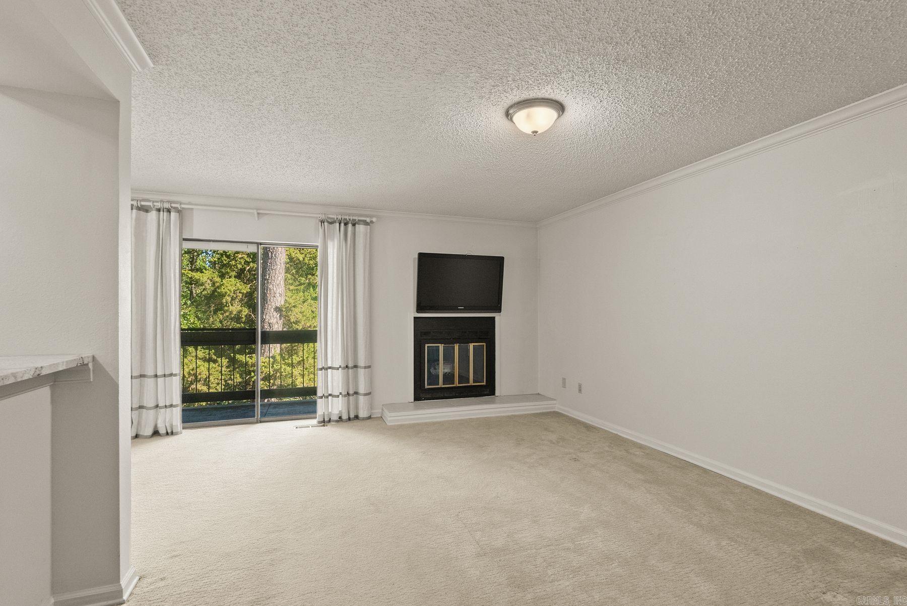 301 Kings Row #103 Drive Property Photo 22