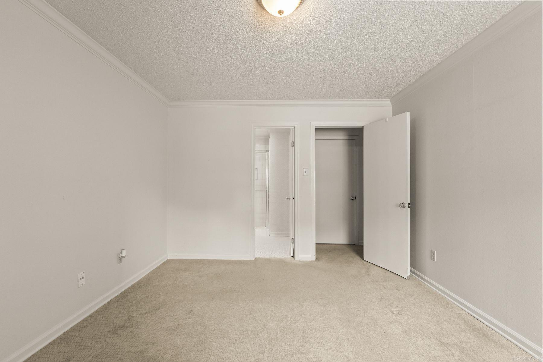 301 Kings Row #103 Drive Property Photo 27