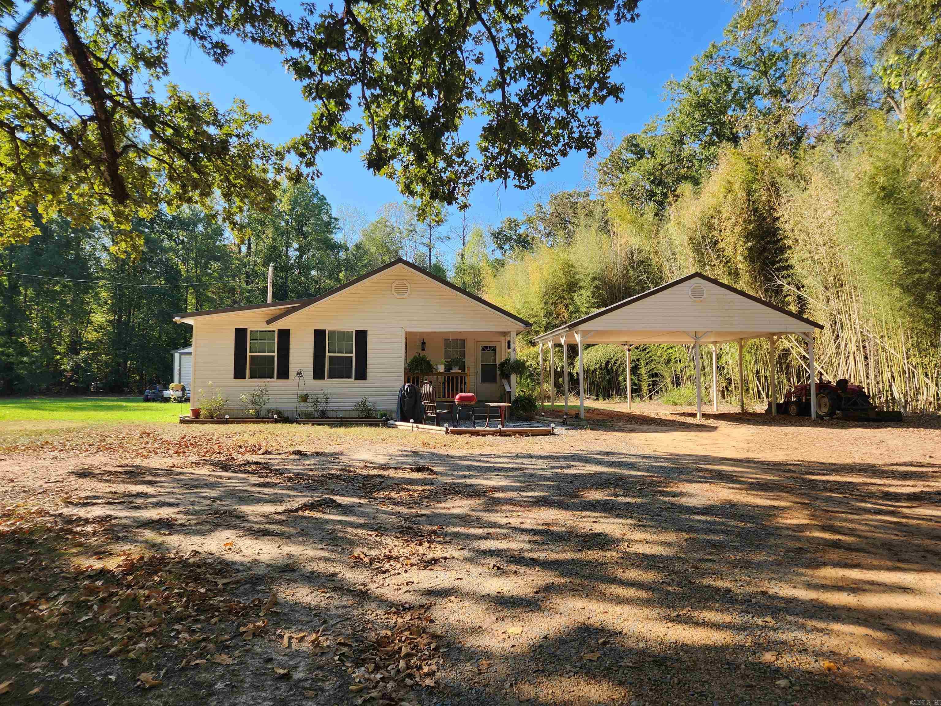 38 Gaslight Lane Property Photo 1