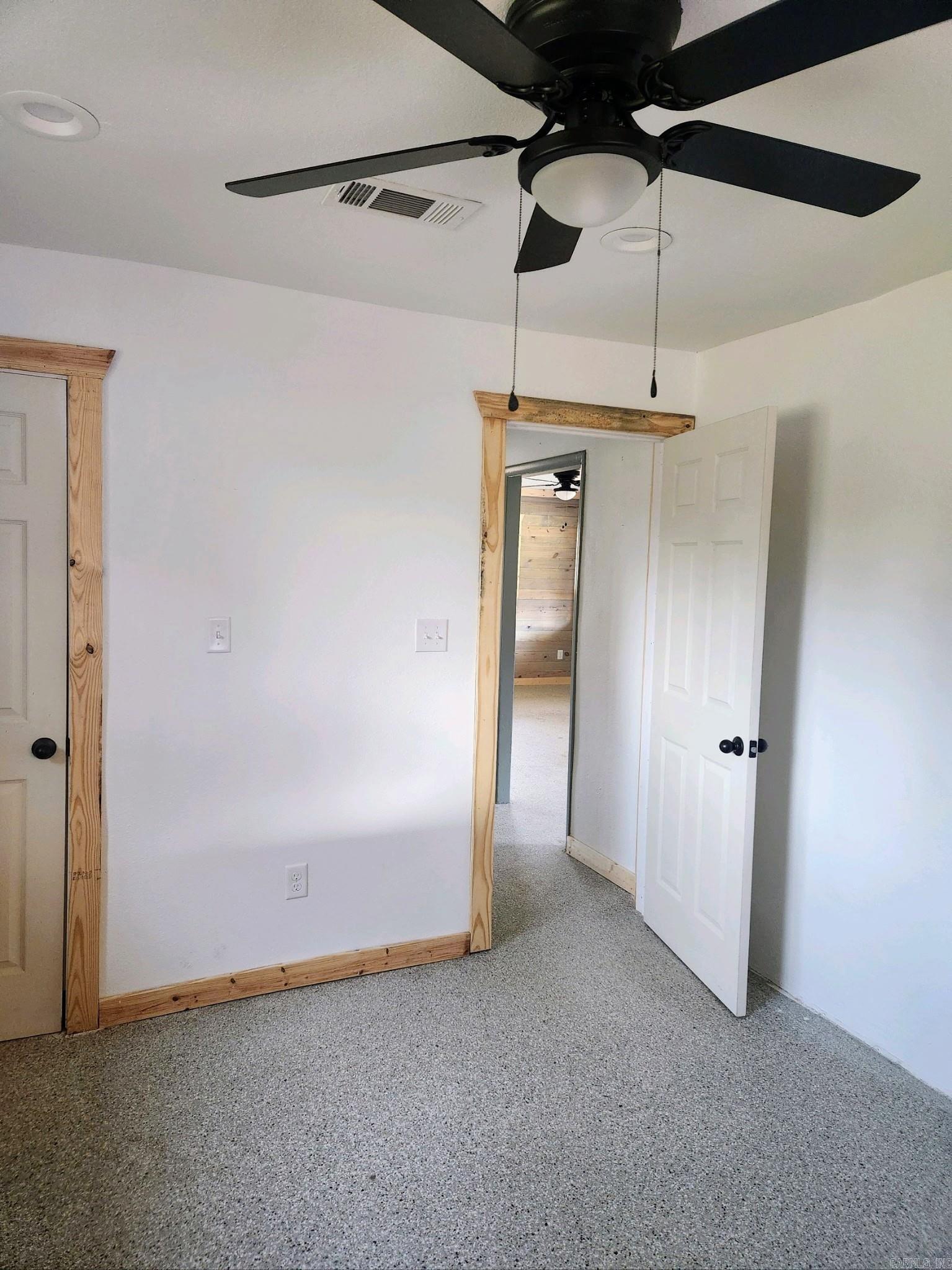 103 E First Property Photo 8