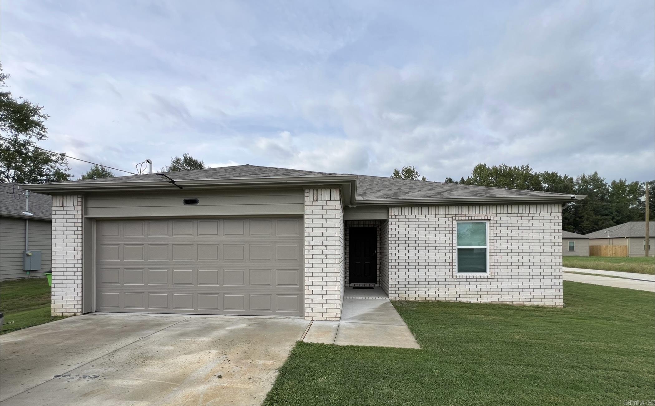 507 E Mississippi Street Property Photo 1