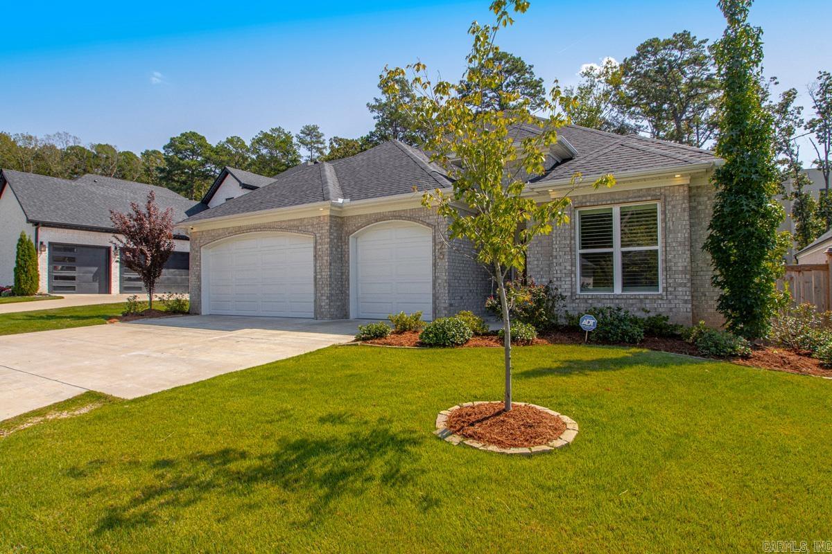 25 Mereville Place Property Photo 1