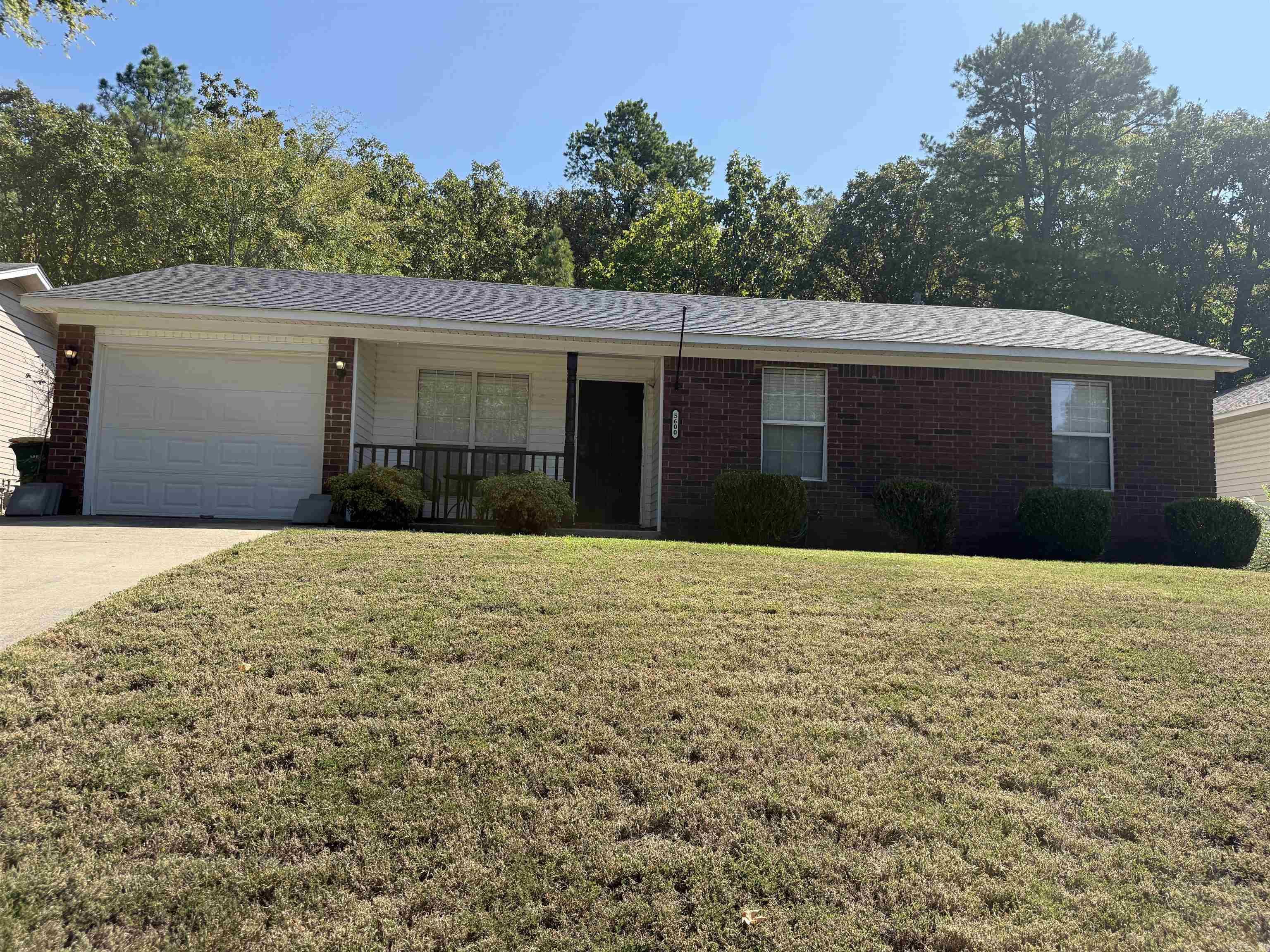 5600 Parker Street Property Photo 2