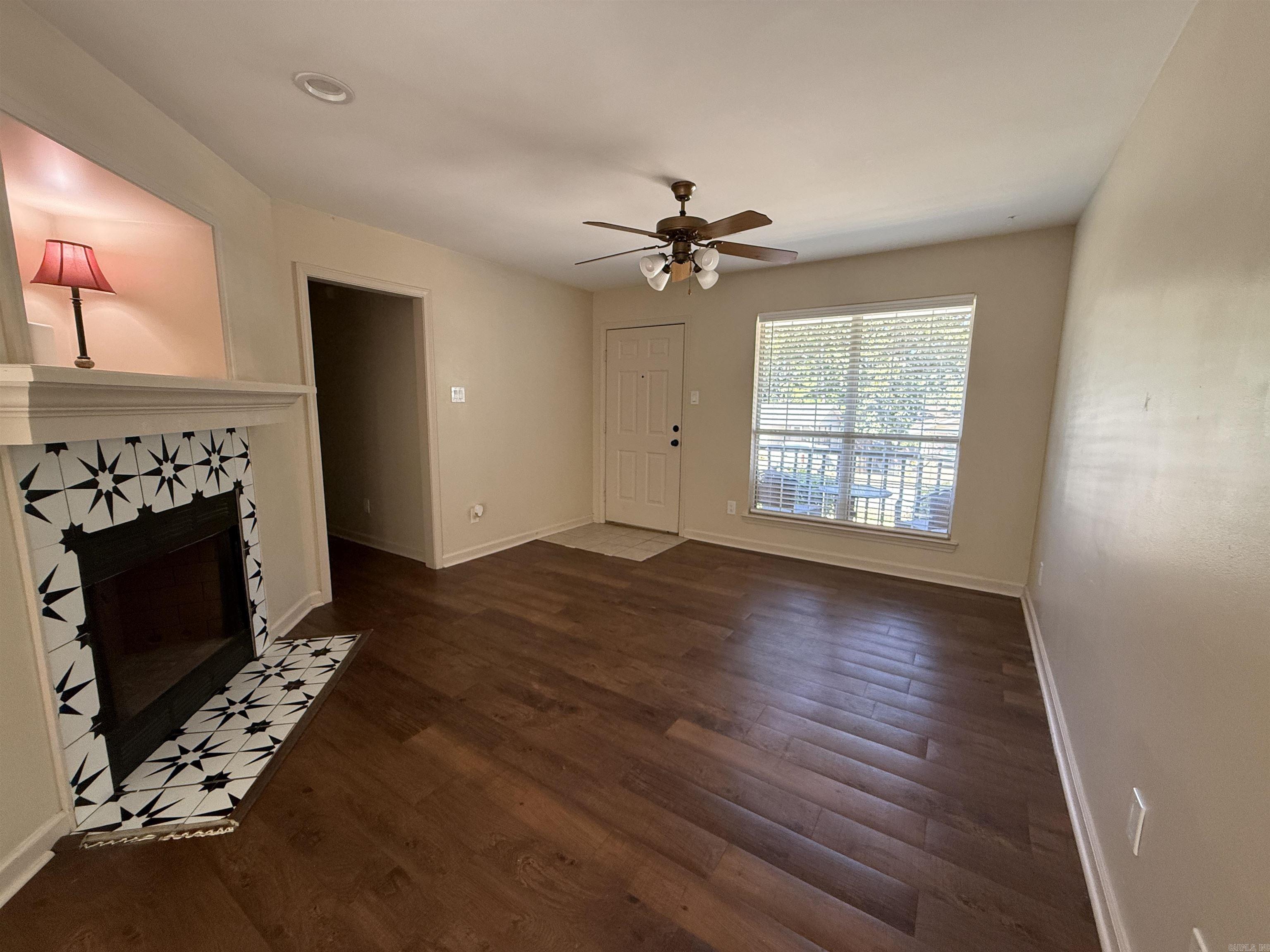 5600 Parker Street Property Photo 8