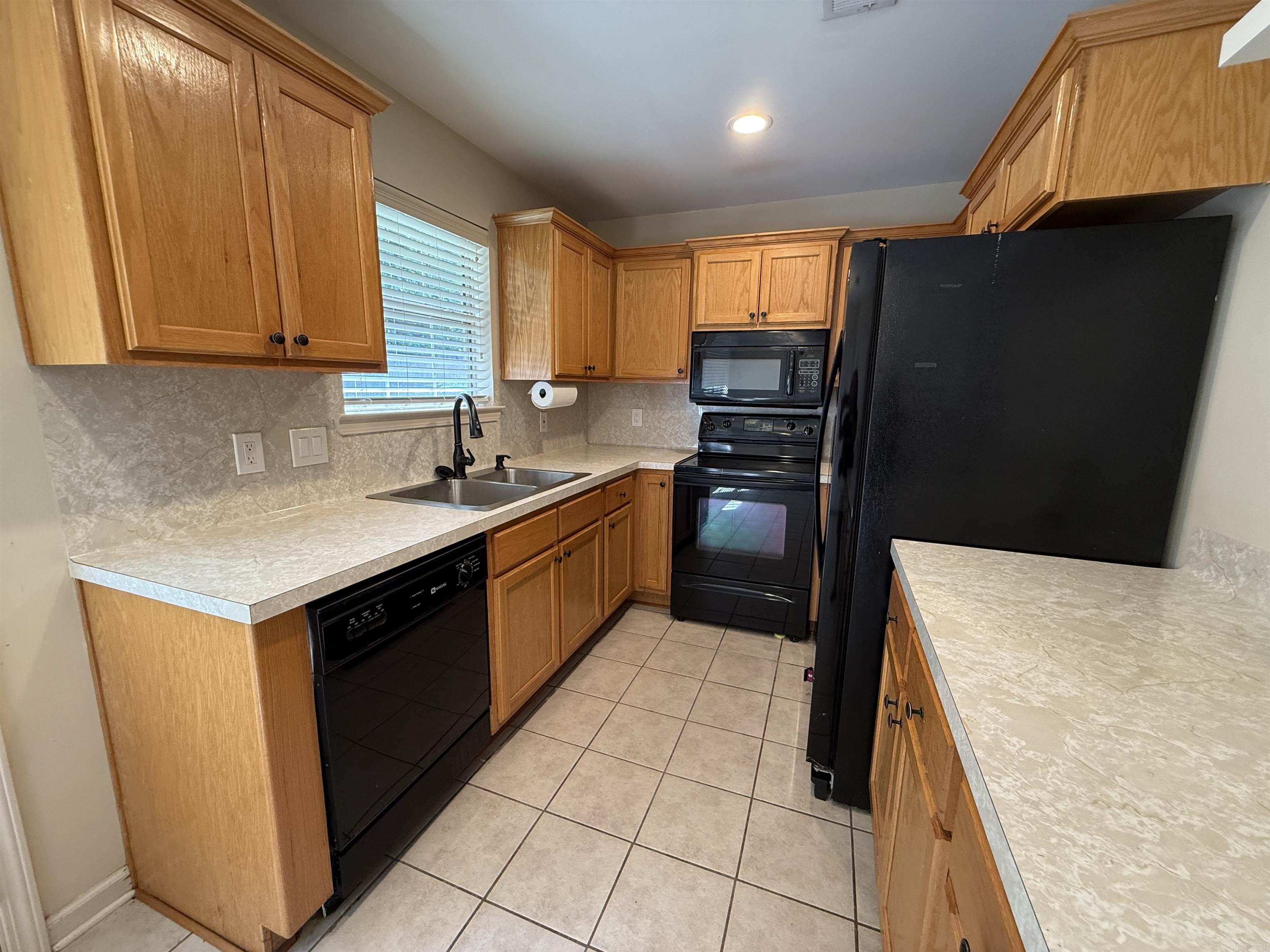 5600 Parker Street Property Photo 11