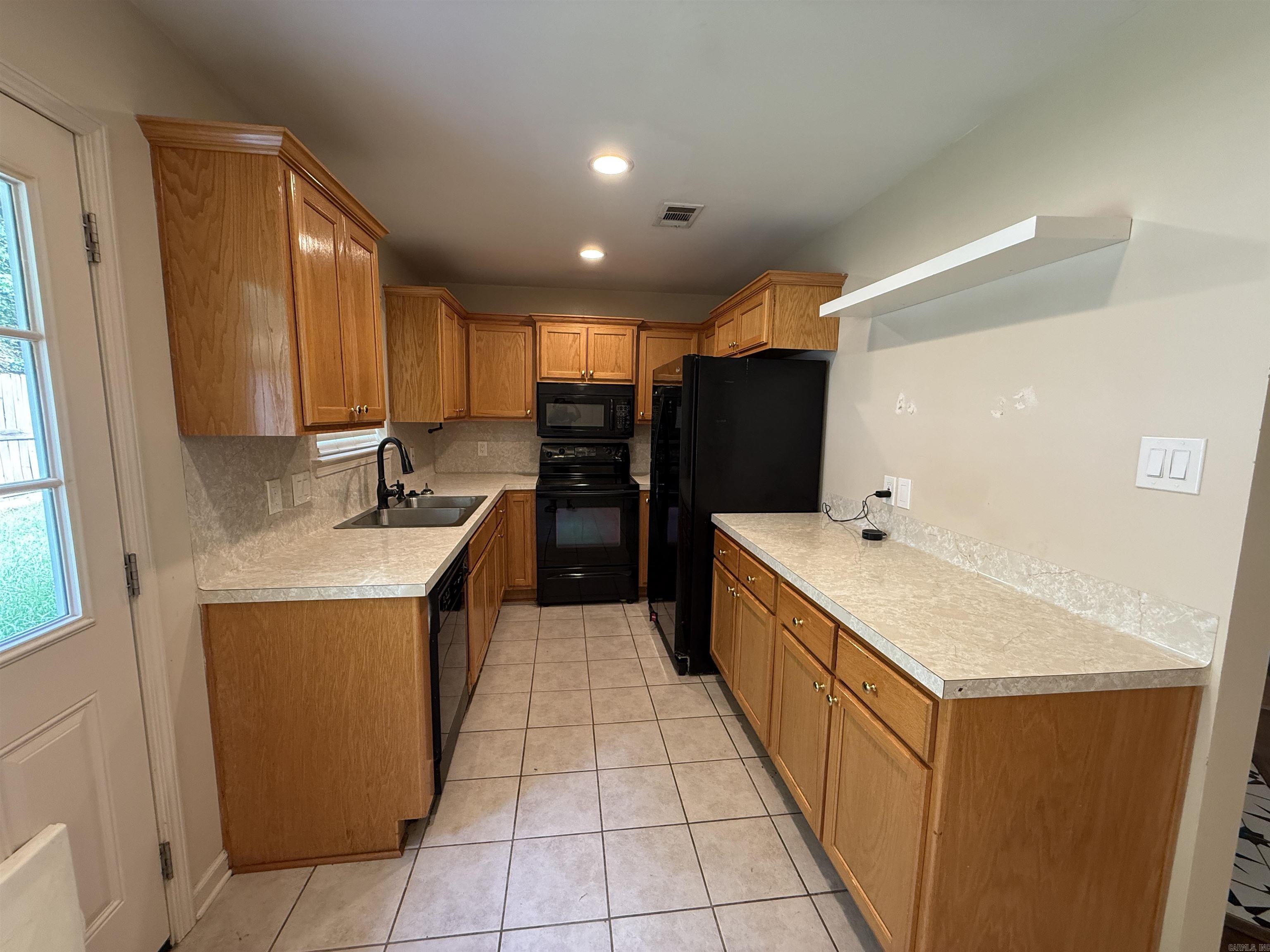 5600 Parker Street Property Photo 13