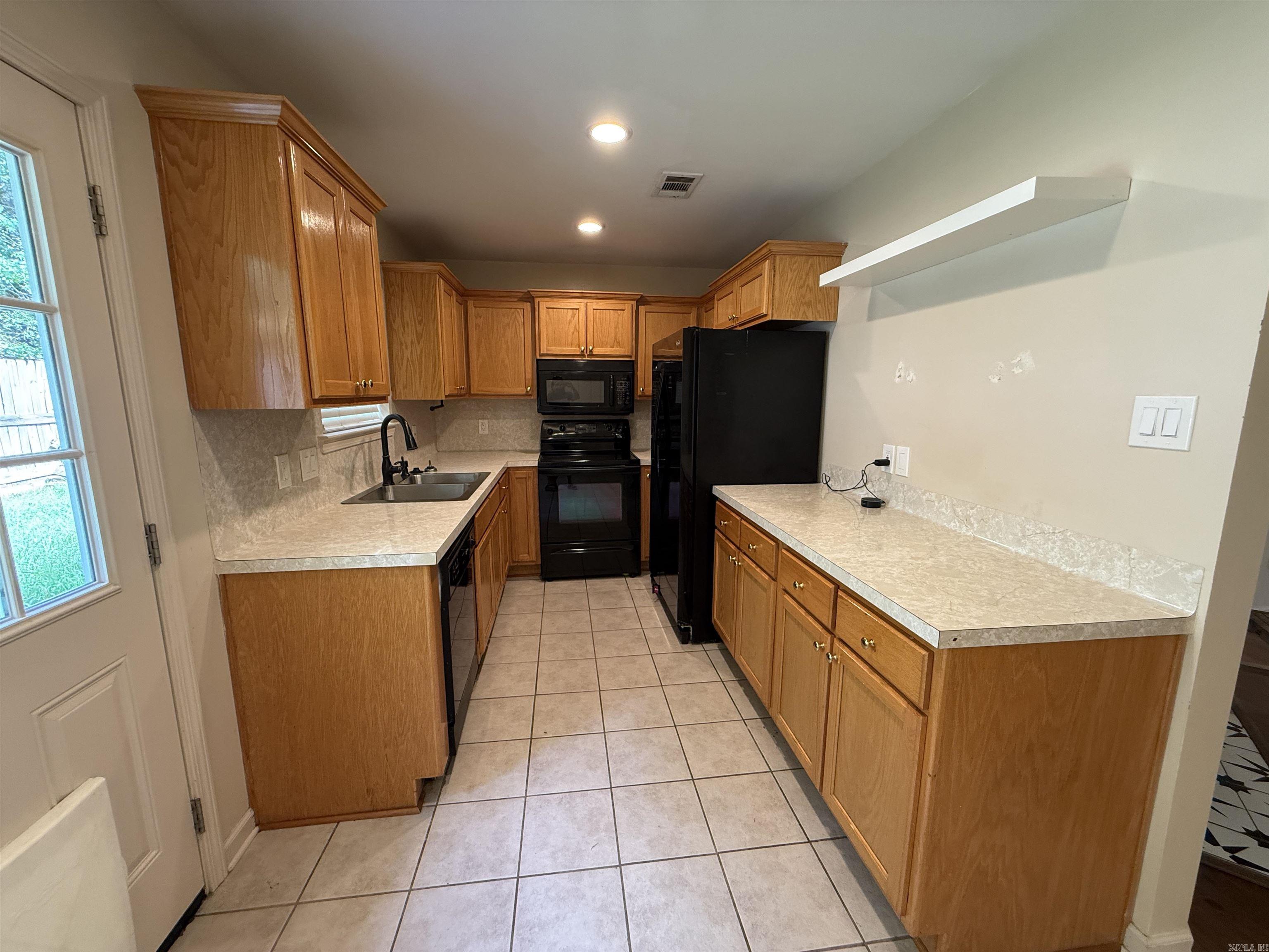 5600 Parker Street Property Photo 16
