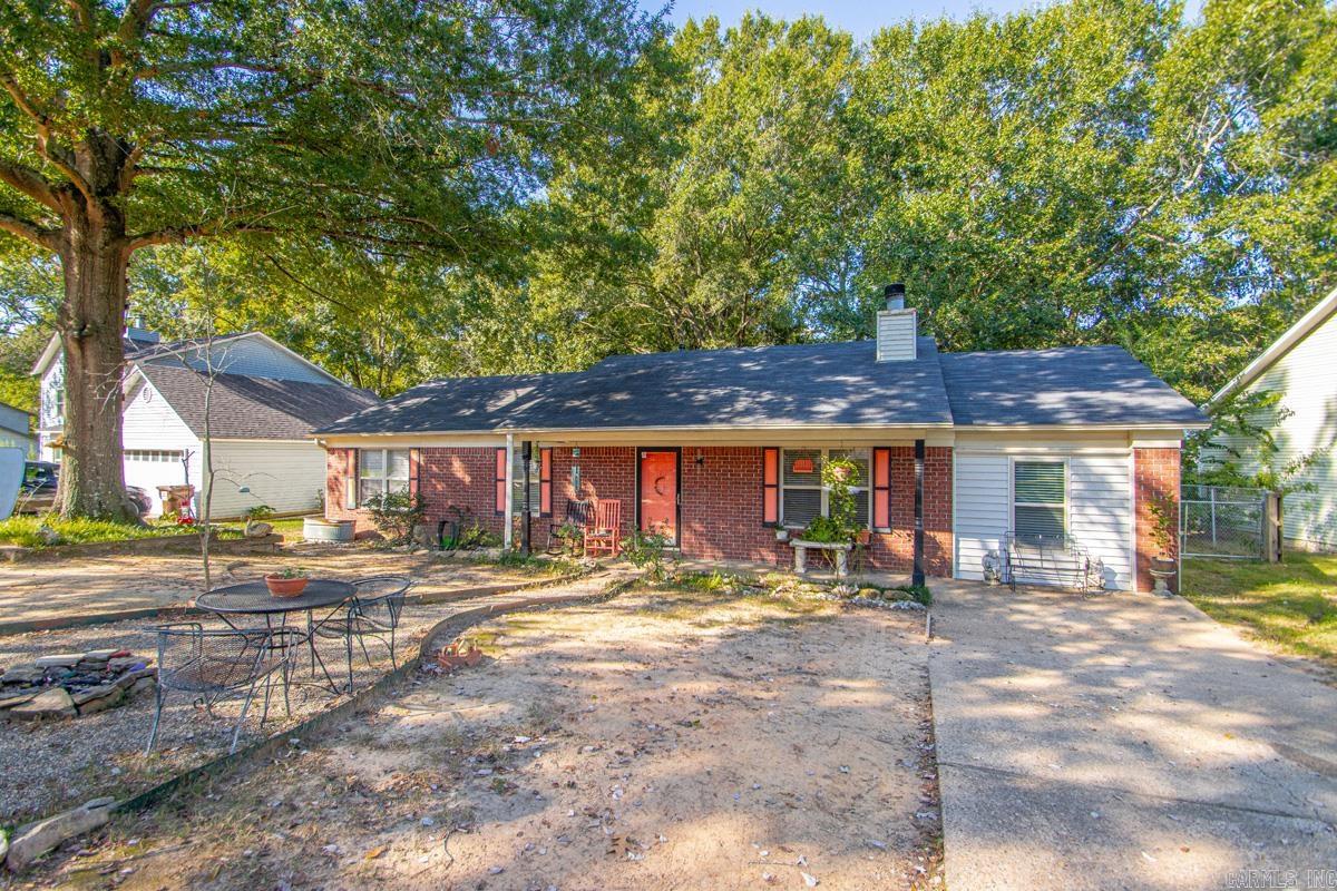 2211 Amber Cove Property Photo 1