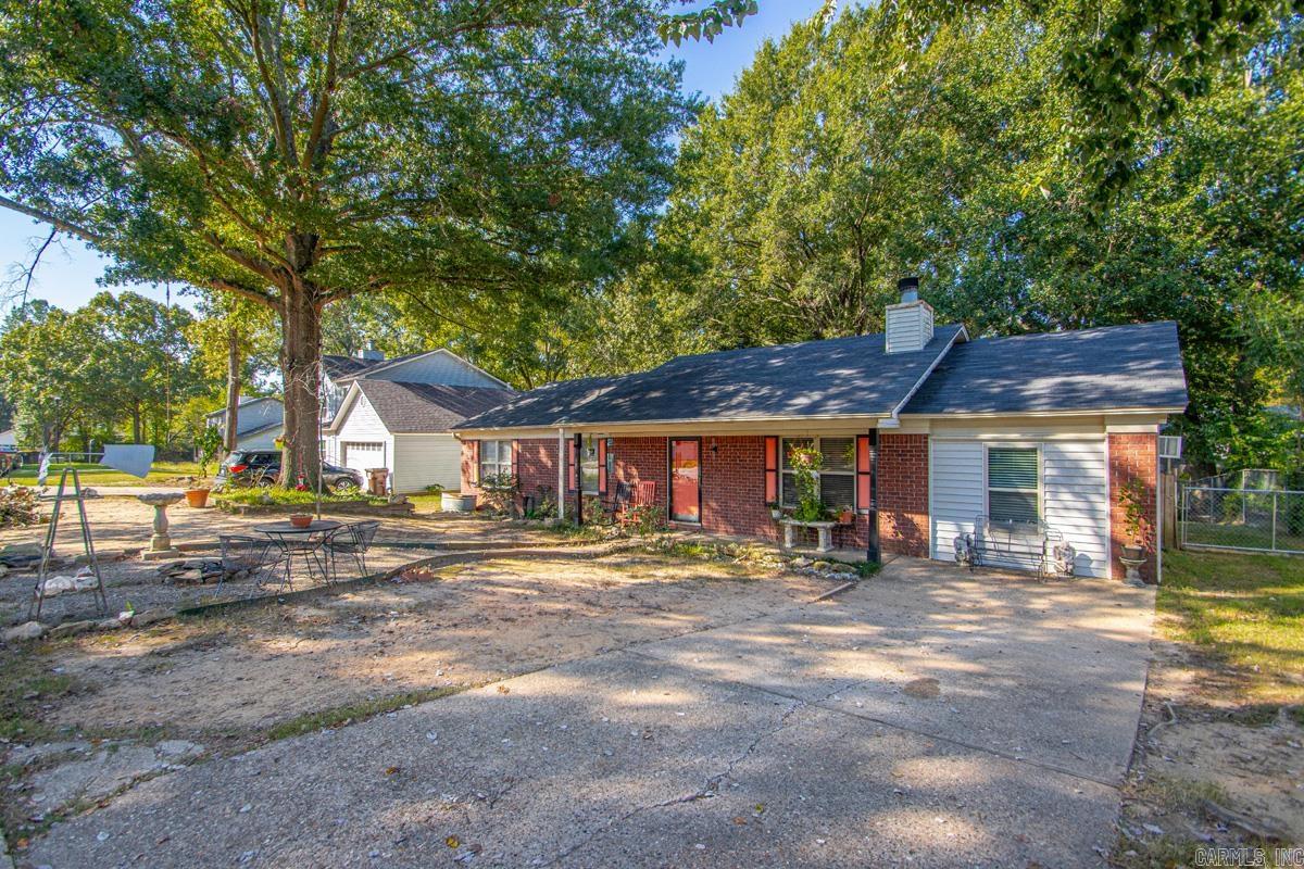 2211 Amber Cove Property Photo 3