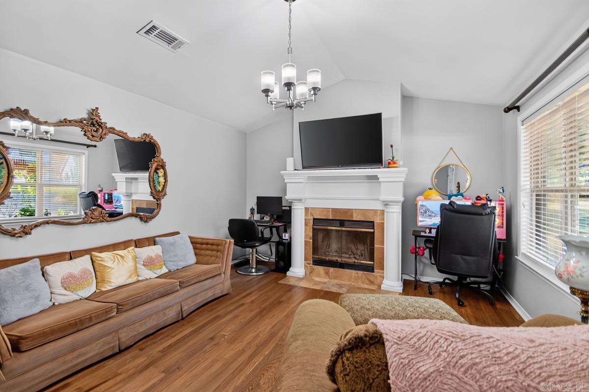 2211 Amber Cove Property Photo 7