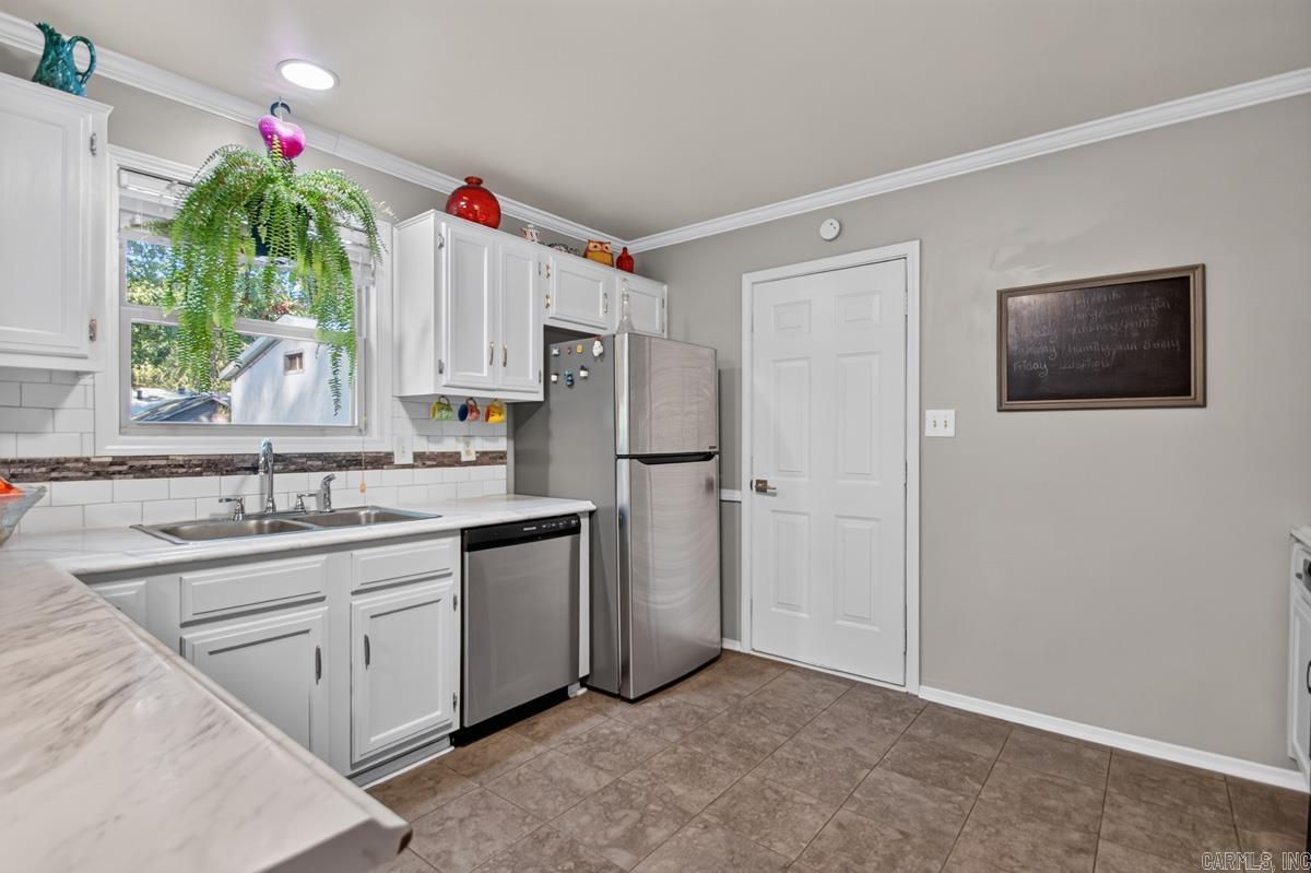 2211 Amber Cove Property Photo 13