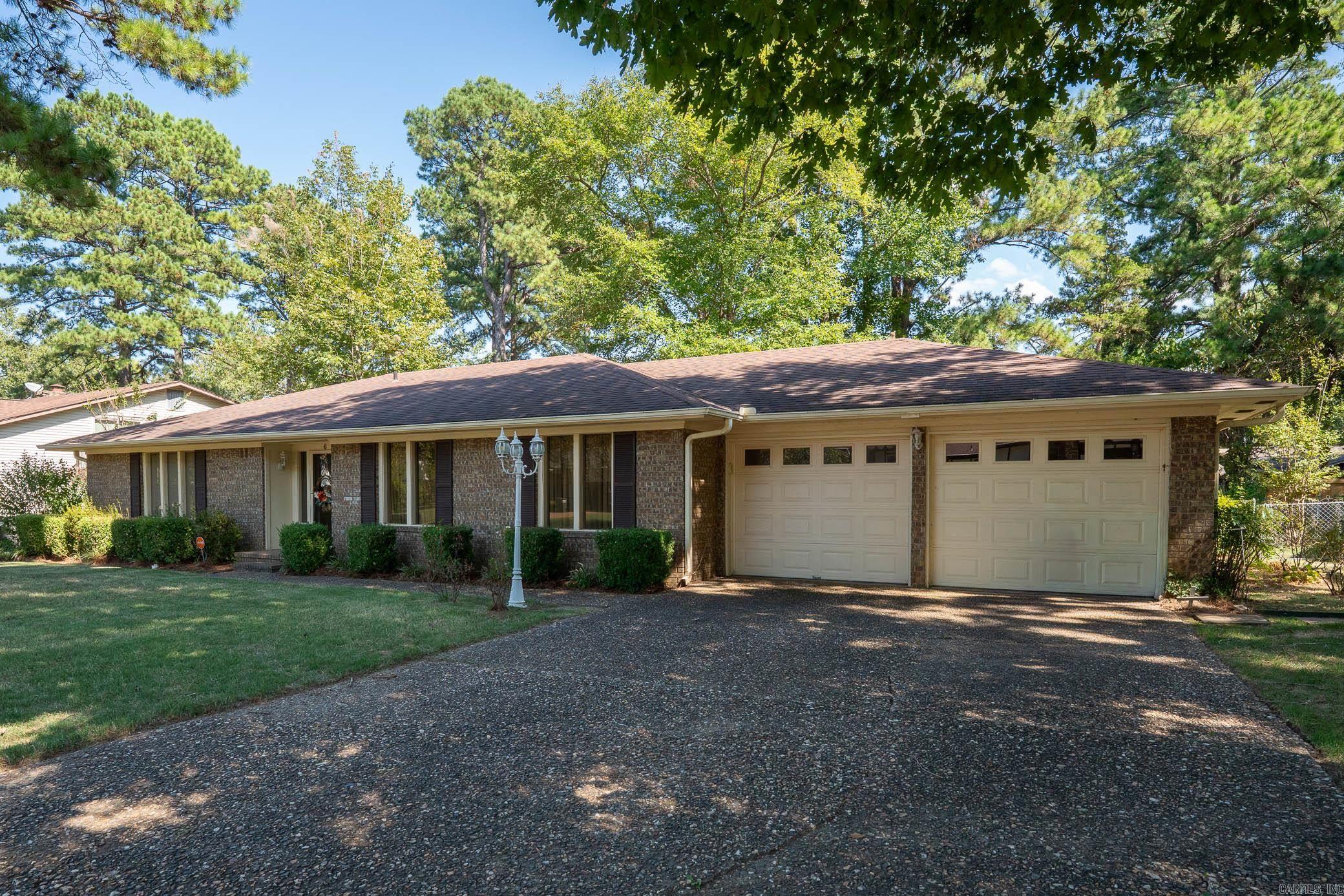 6 Club Road Property Photo 1