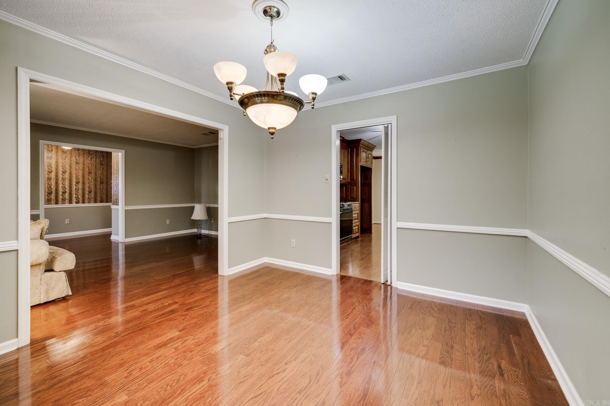 6 Club Road Property Photo 11